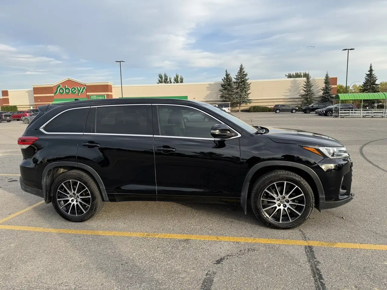 Toyota Highlander снимка Toyota Highlander