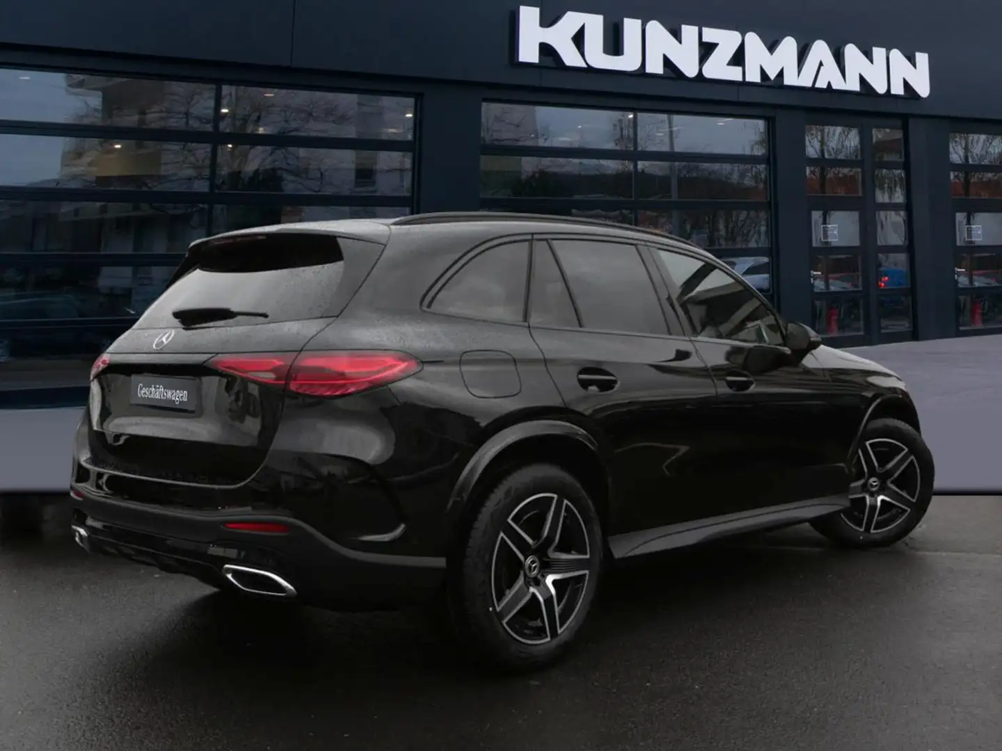 Mercedes-Benz GLC 200 d 4MATIC AMG MBUX Navi Panorama Memory Noir - 2