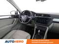 Volkswagen Tiguan 2.0 TDI Comfortline BlueMotion Grijs - thumbnail 25