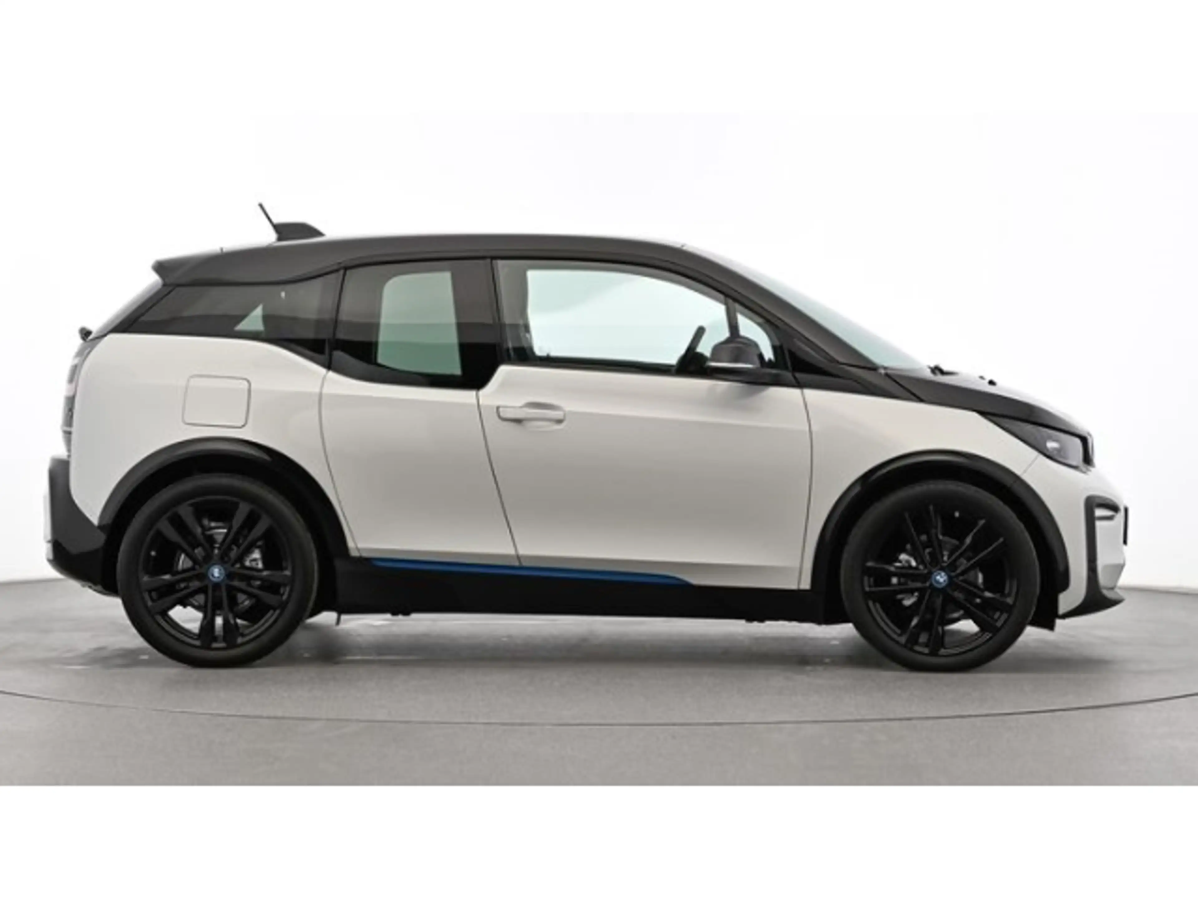 BMW i3 120Ah SPORTPAKET+NAVI+SHZ+PDC+DAB+MFL+USB+CAM — photo 6