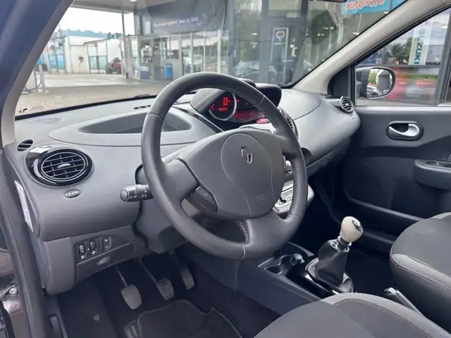 Renault Twingo view 12