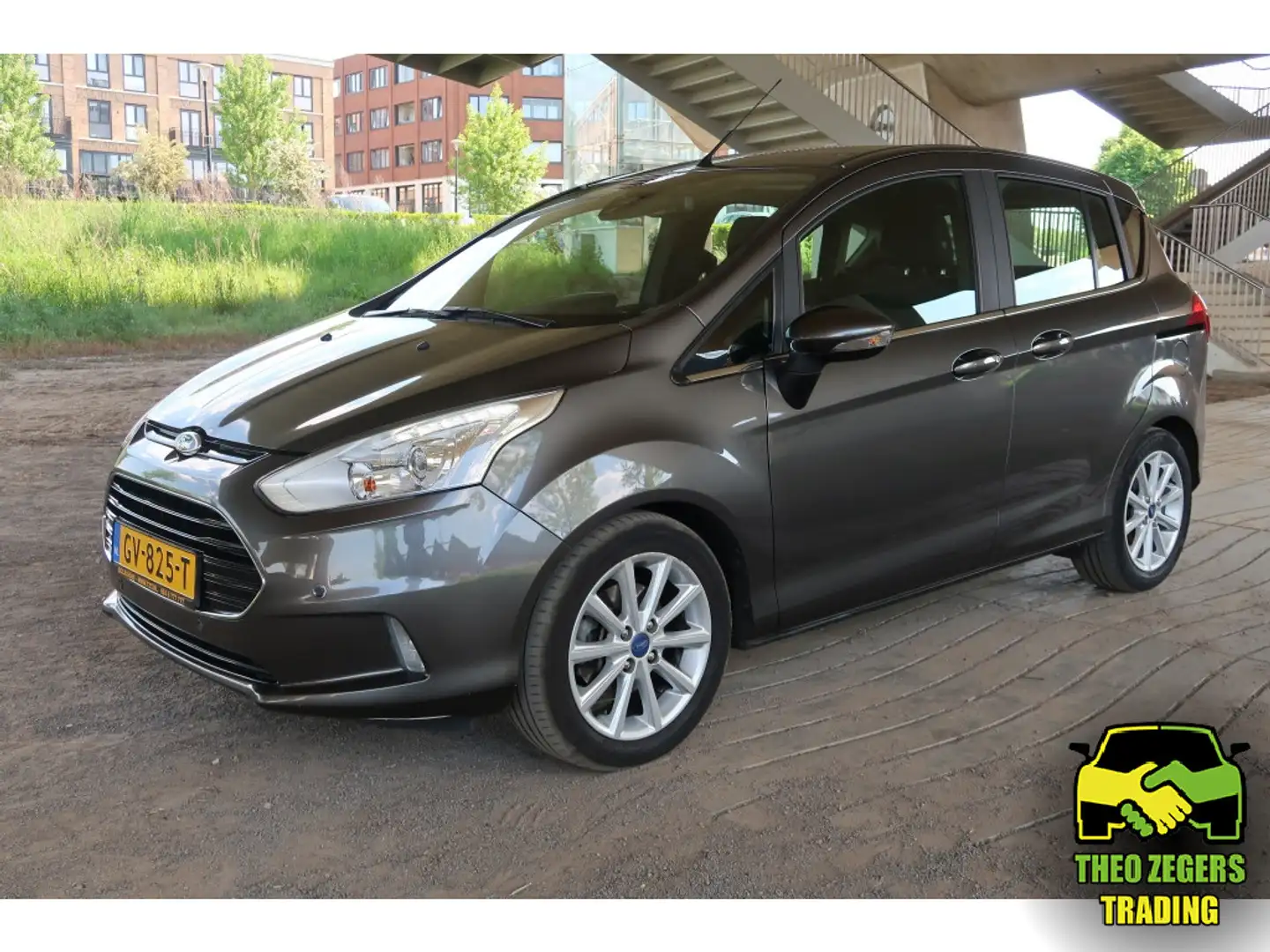 Ford B-Max 1.0 EcoB. Titanium met 53.672 km!! Šedá - 1