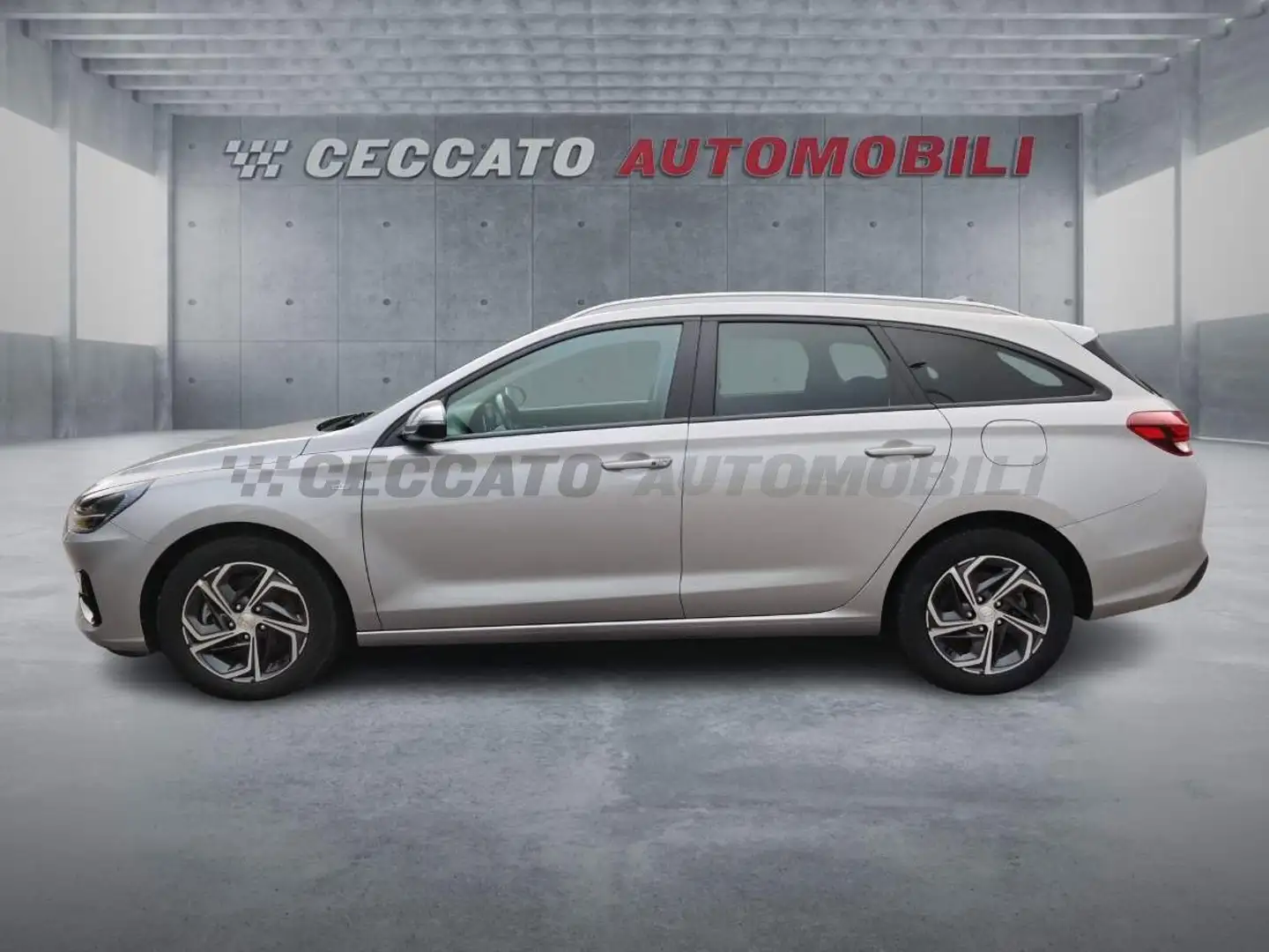 Hyundai i30 i30 Wagon 1.0 t-gdi 48V Prime 120cv Grau - 2