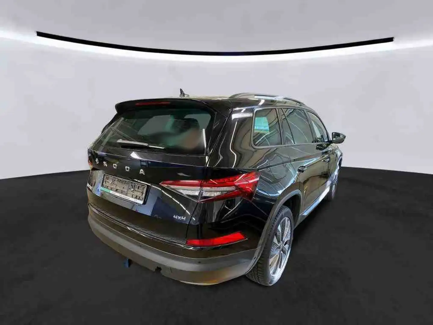 Skoda Kodiaq 2.0 TDI DSG 4x4 Ambition NAVI AHK REARVIEW LED ... Schwarz - 2