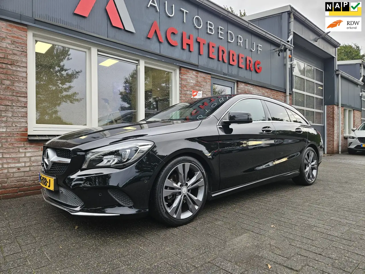 Mercedes-Benz CLA 180