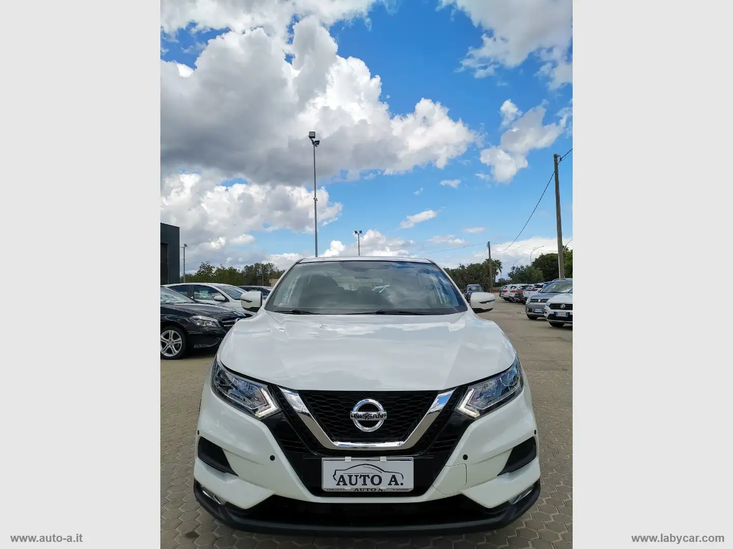 Nissan Qashqai 1.5 dCi 115 CV Business Bianco - 2