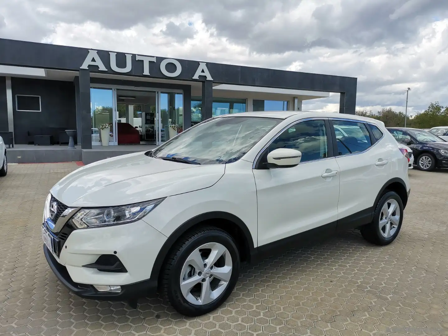 Nissan Qashqai 1.5 dCi 115 CV Business Bianco - 1