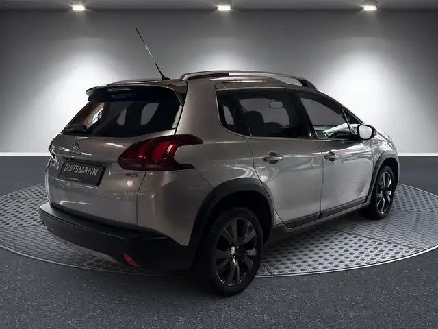 Peugeot 2008 view 5