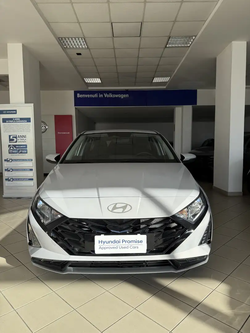 Hyundai i20 1.0 t-gdi Connectline Gris - 1