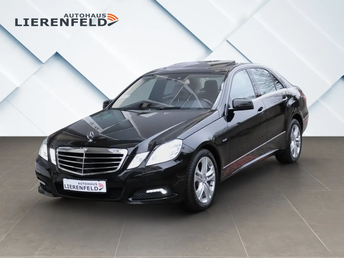Mercedes-Benz E 250 CDI Avantgarde Mercedes Scheckheft Schwarz - 1