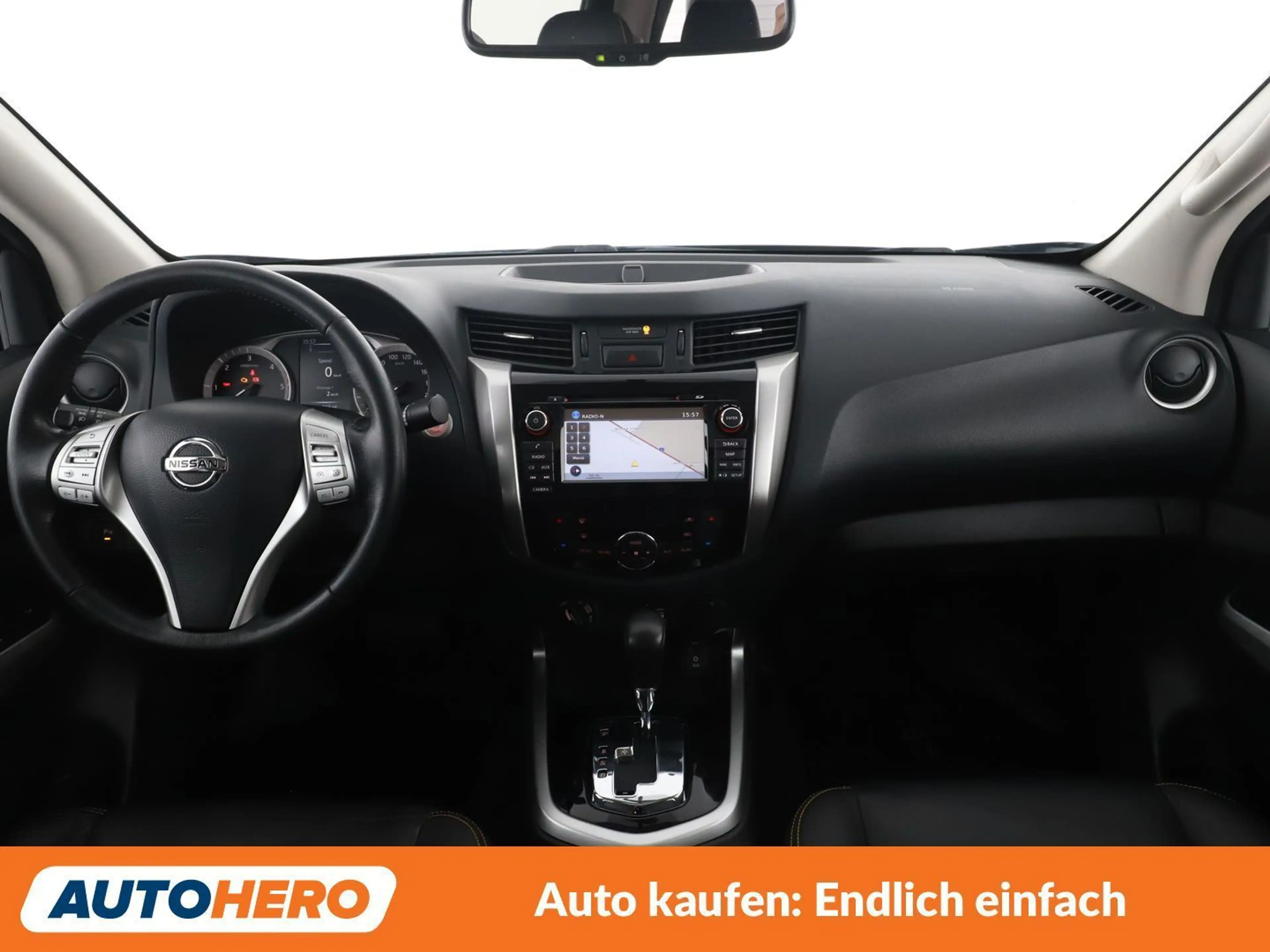 Nissan Navara 2.3 dCi N-Guard Double Cab 4x4 — photo 12
