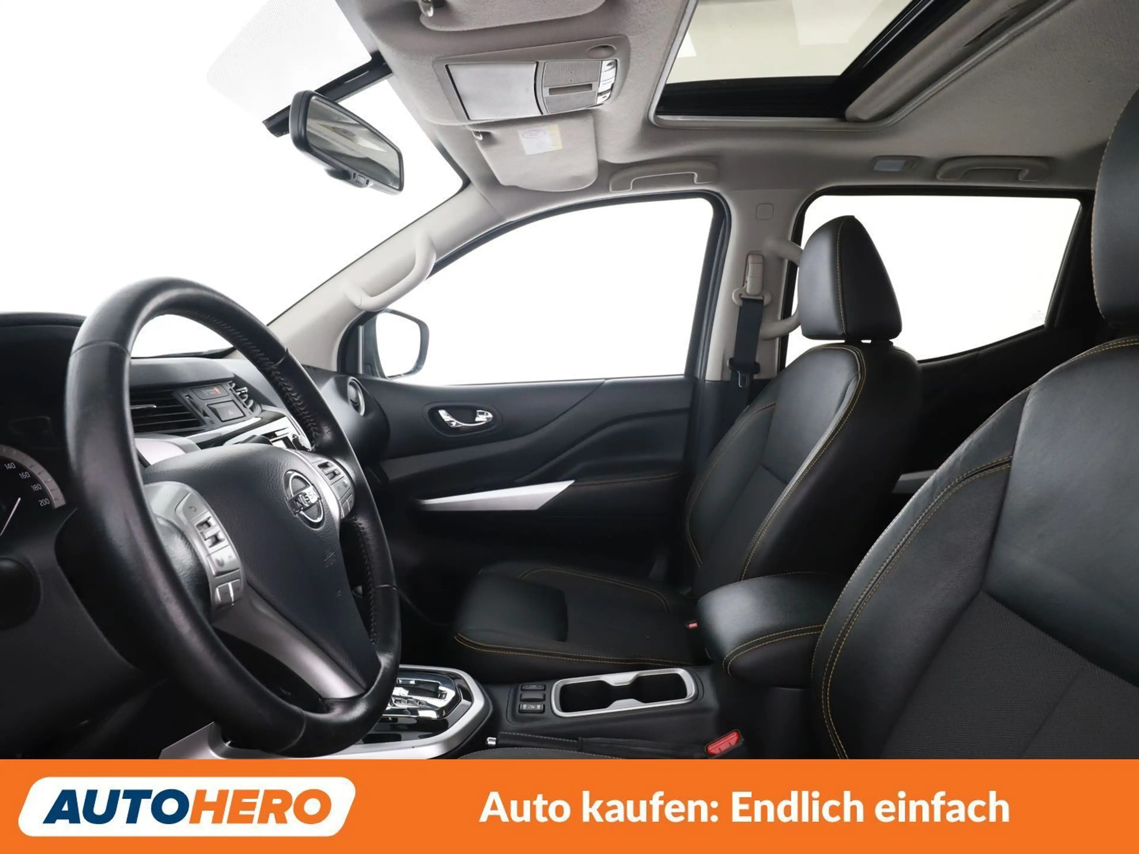 Nissan Navara 2.3 dCi N-Guard Double Cab 4x4 — photo 10