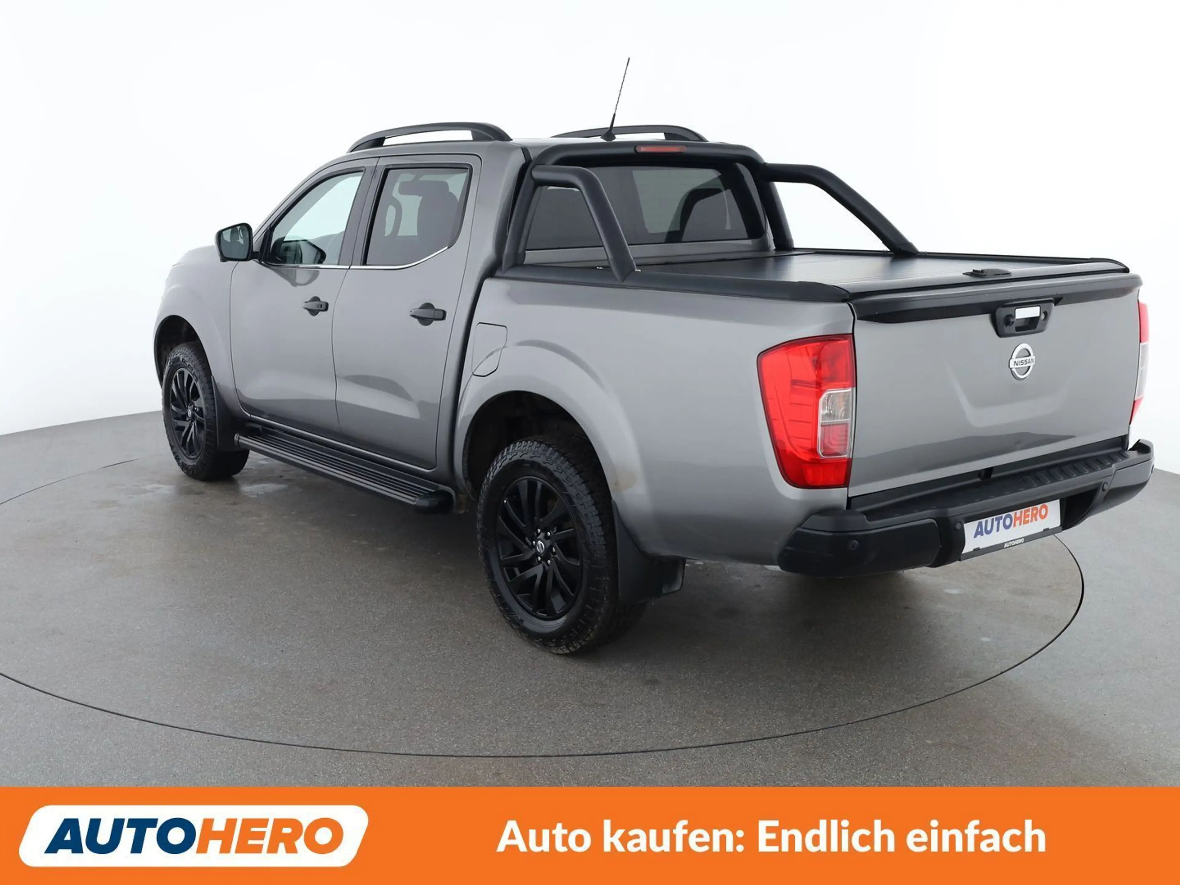 Nissan Navara 2.3 dCi N-Guard Double Cab 4x4 — photo 4