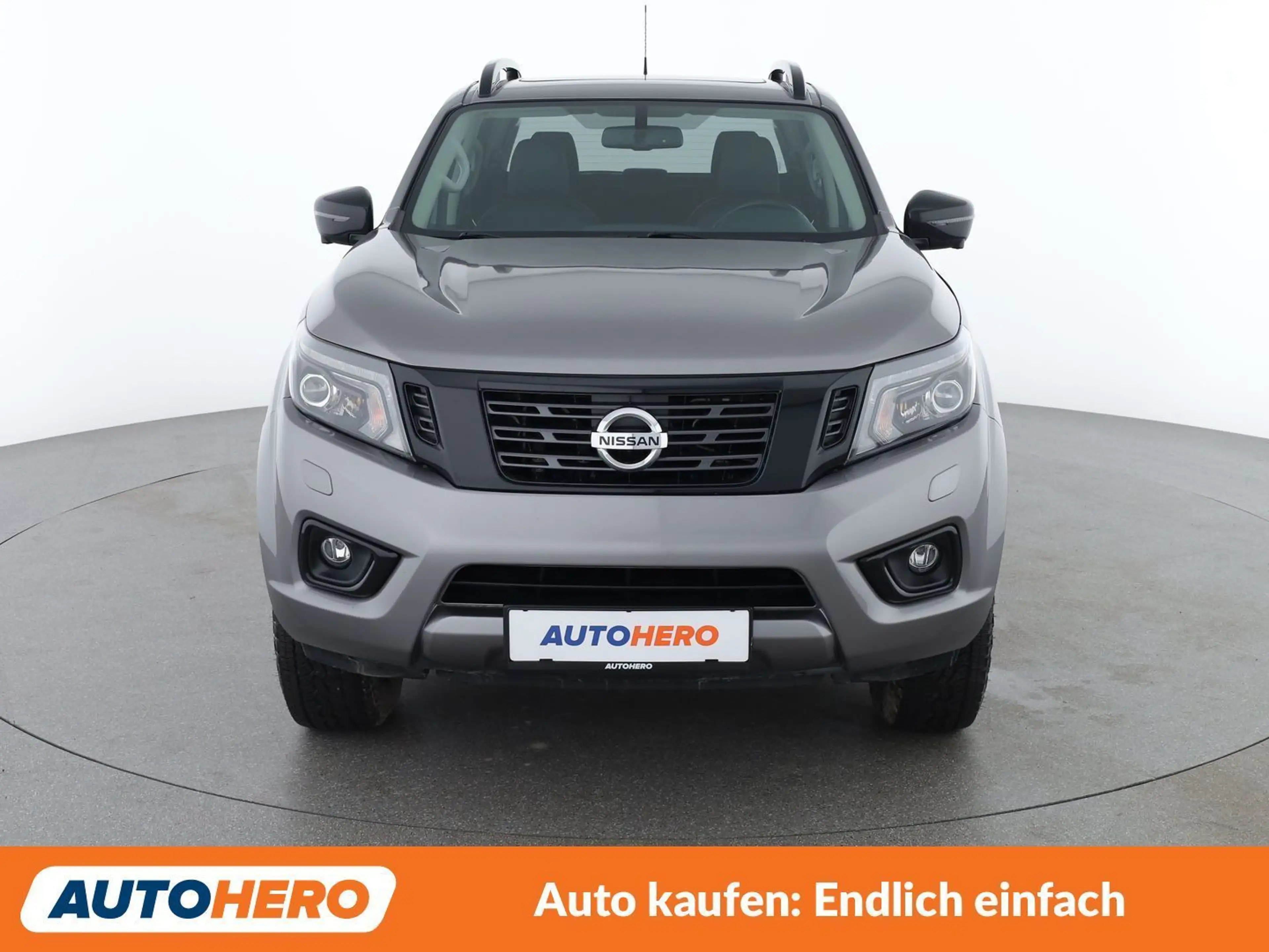 Nissan Navara 2.3 dCi N-Guard Double Cab 4x4 — photo 9