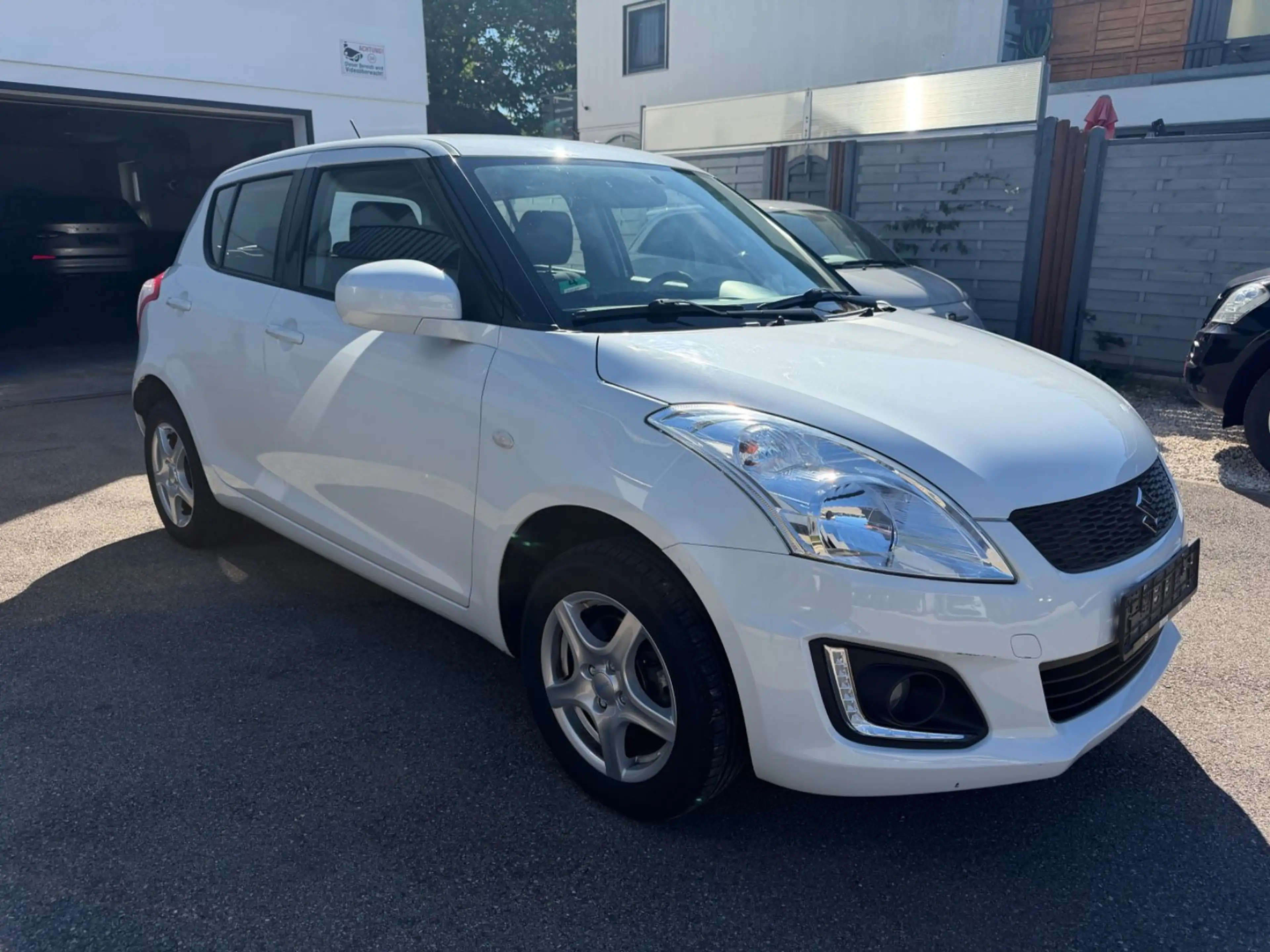 Suzuki Swift Club 4x4 KLIMAAUTOMATIK/SHZ/3.Hd