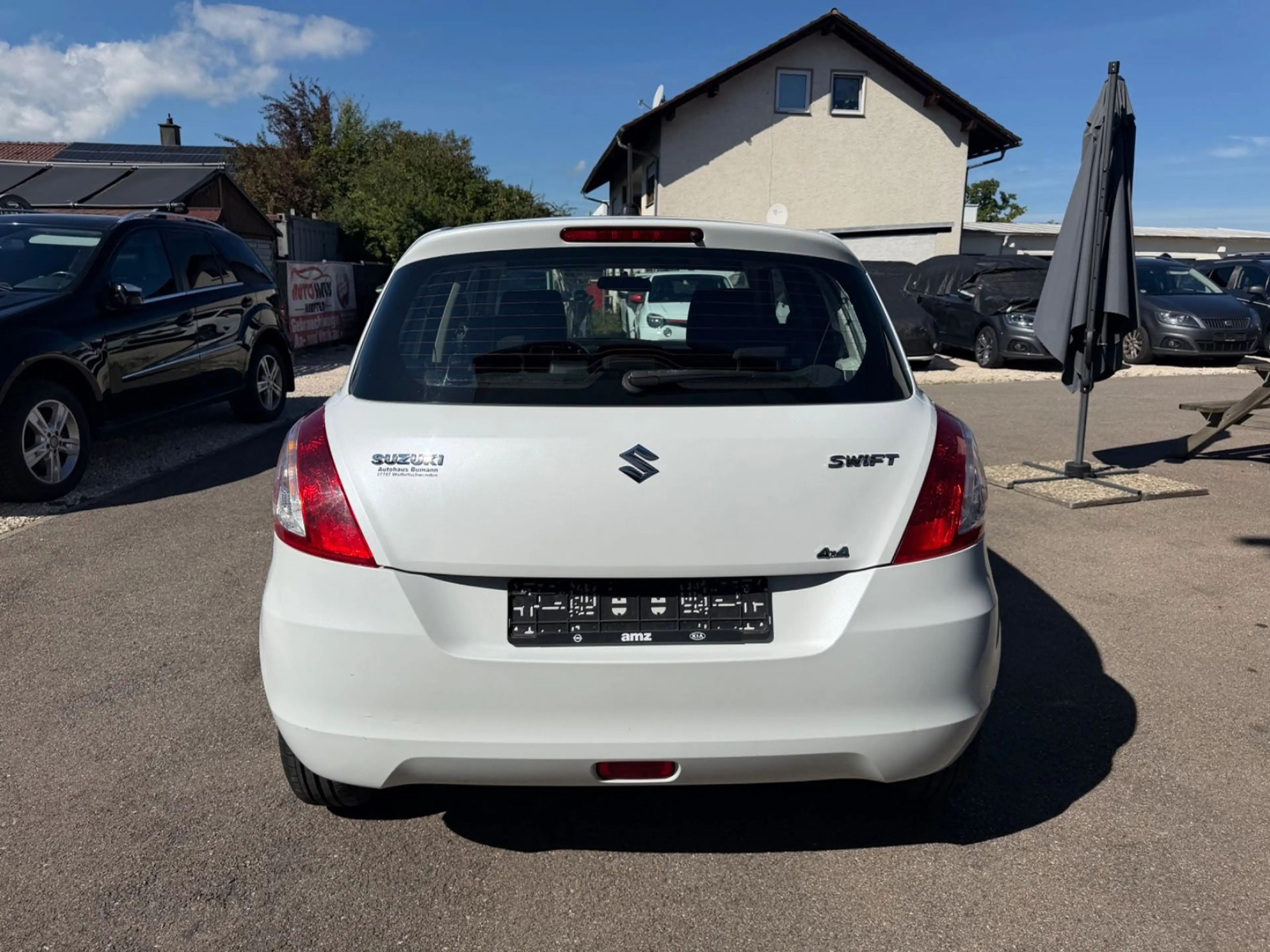 Suzuki Swift Club 4x4 KLIMAAUTOMATIK/SHZ/3.Hd — photo 13