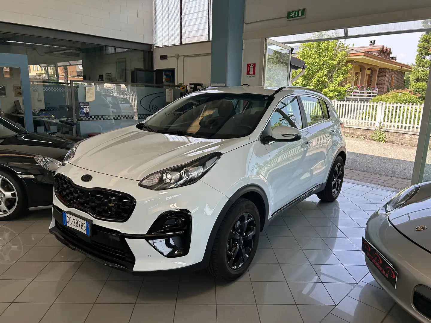 Kia Sportage Sportage 1.6 crdi mhev Black Edition 2wd 136cv dct Bianco - 1
