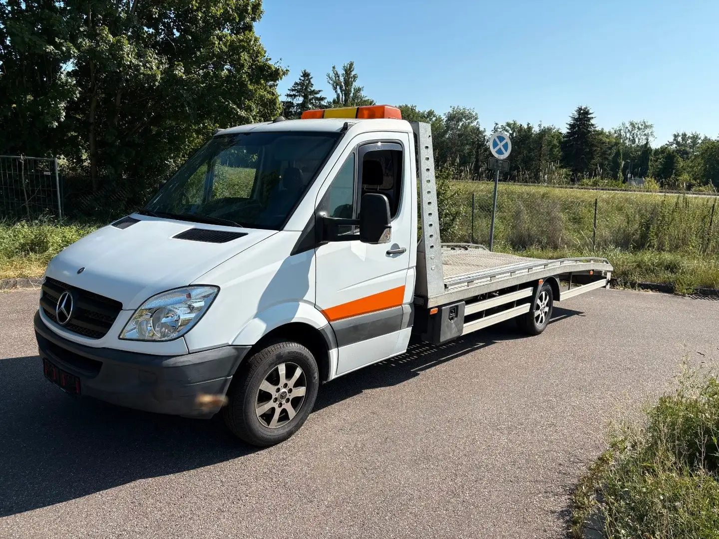 Mercedes-Benz Sprinter AUTOMAT Abschleppwagen Autotransporter Weiß - 1