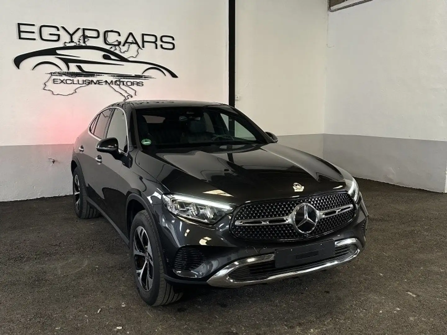 Mercedes-Benz GLC 300 Coupé 300e 4Matic Gris - 2
