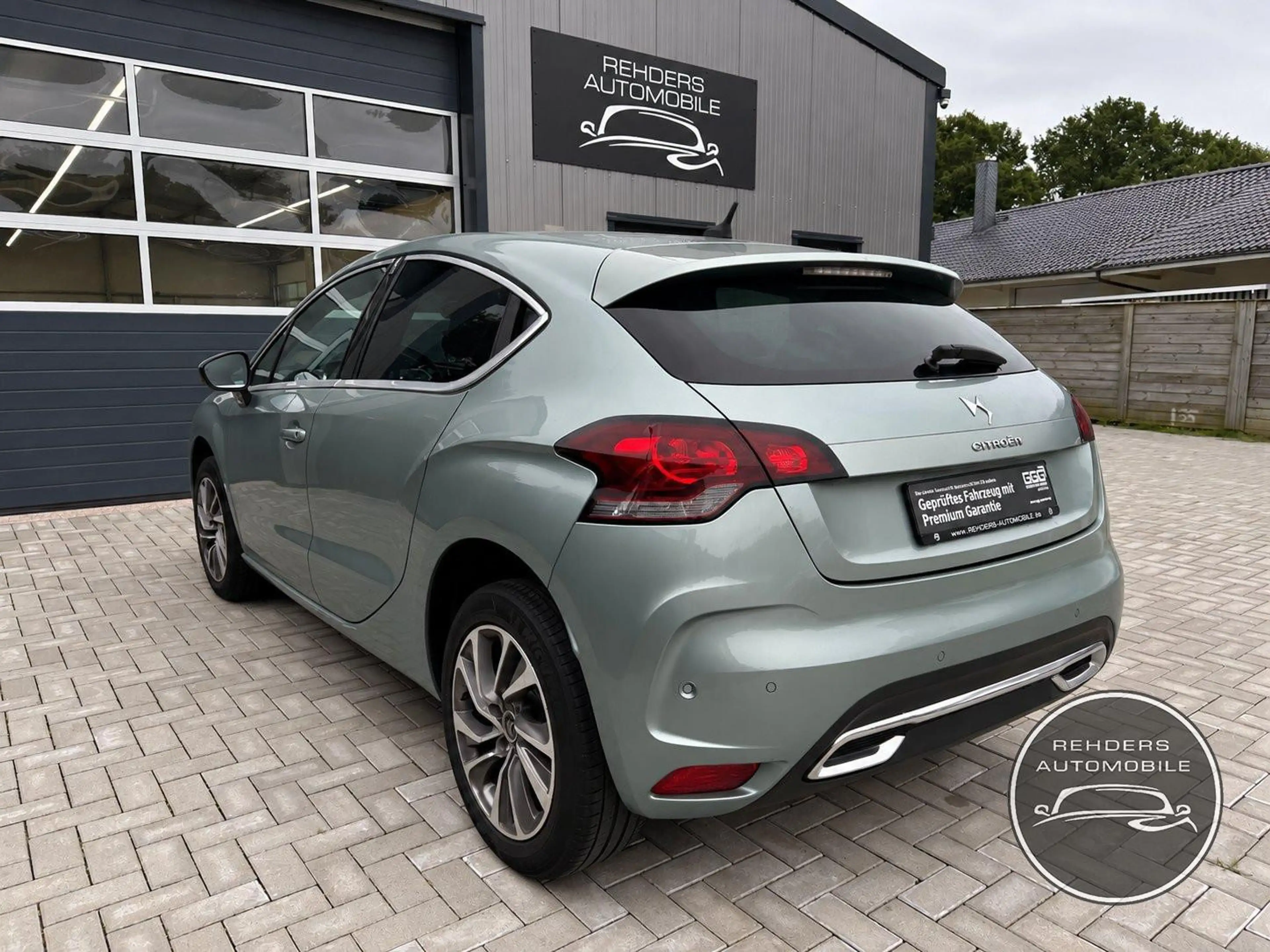 Citroen DS4 SoChic SHZ Tempo PDC Xenon Navi Totwinkel — photo 7
