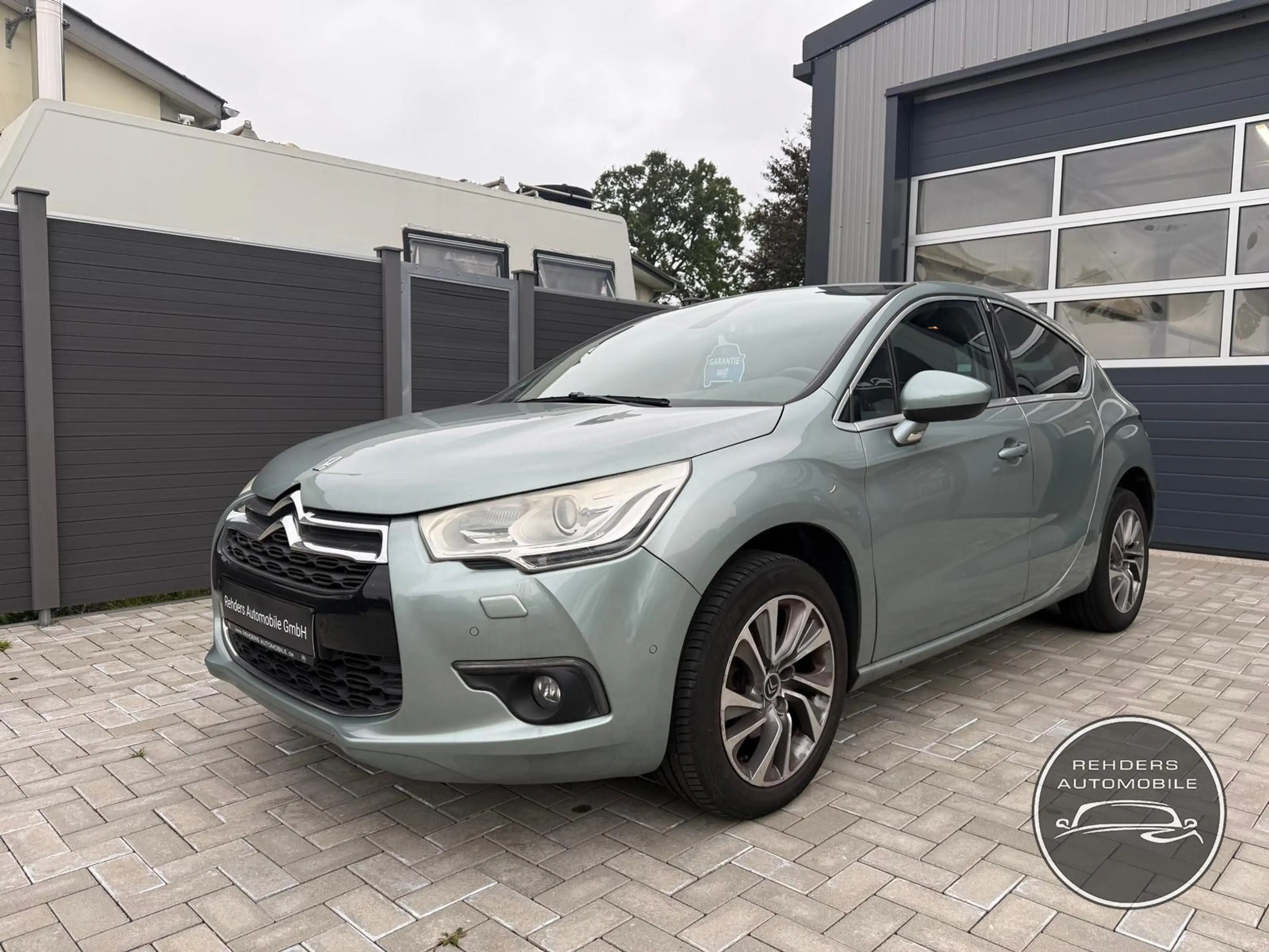 Citroen DS4 SoChic SHZ Tempo PDC Xenon Navi Totwinkel — photo 2