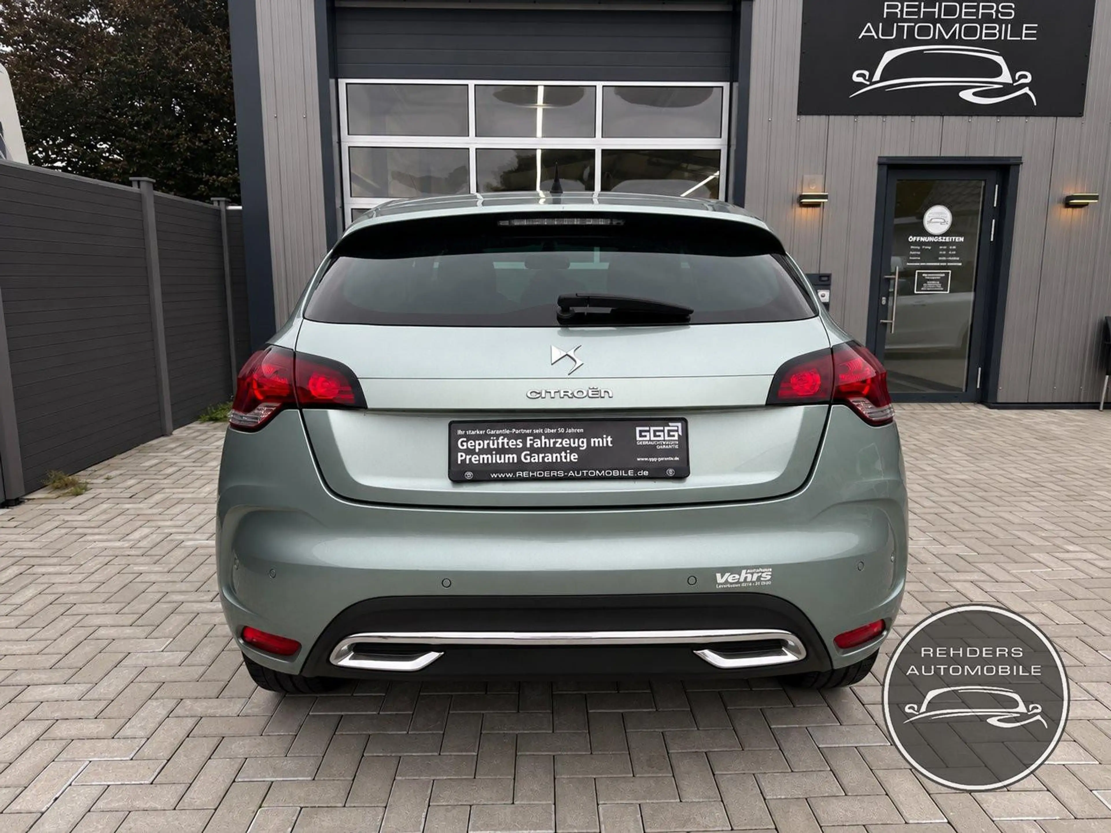 Citroen DS4 SoChic SHZ Tempo PDC Xenon Navi Totwinkel — photo 8
