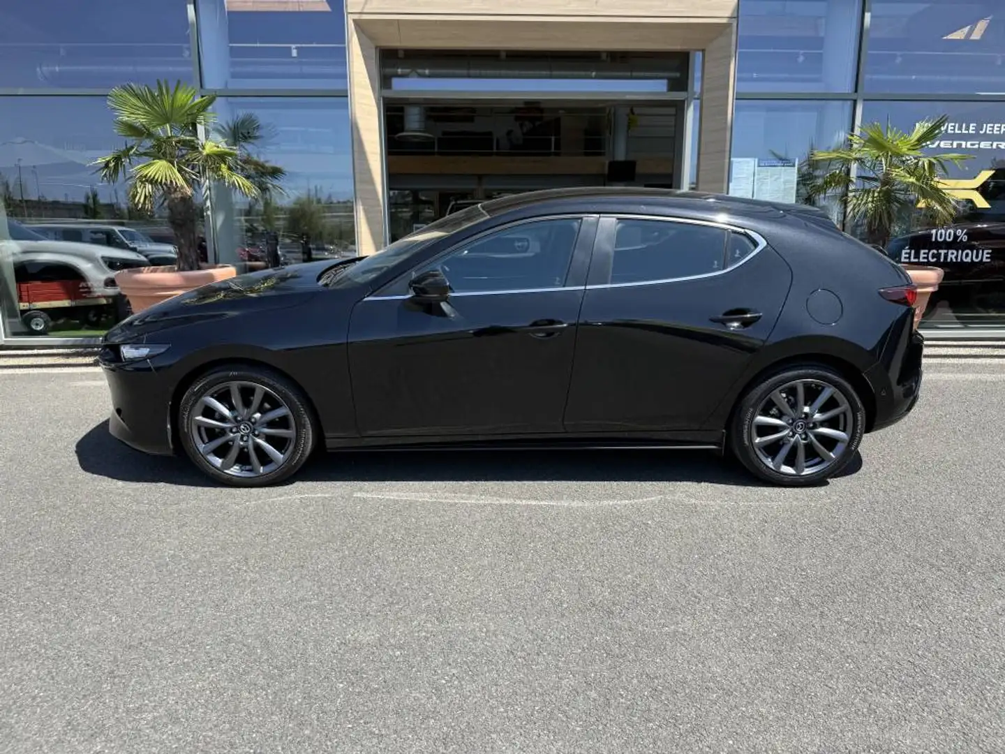 Mazda 5 MAZDA3 5 PORTES 2.0L E-SA-G M HYBRID 122 CH BVM6 S Noir - 2