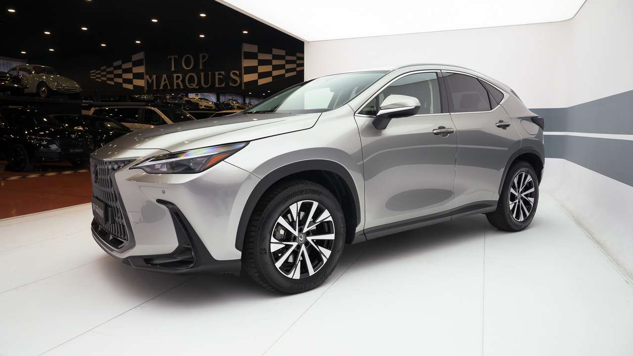 Lexus NX 350h 350h 2.5 Premium 4wd 244cv e-cvt