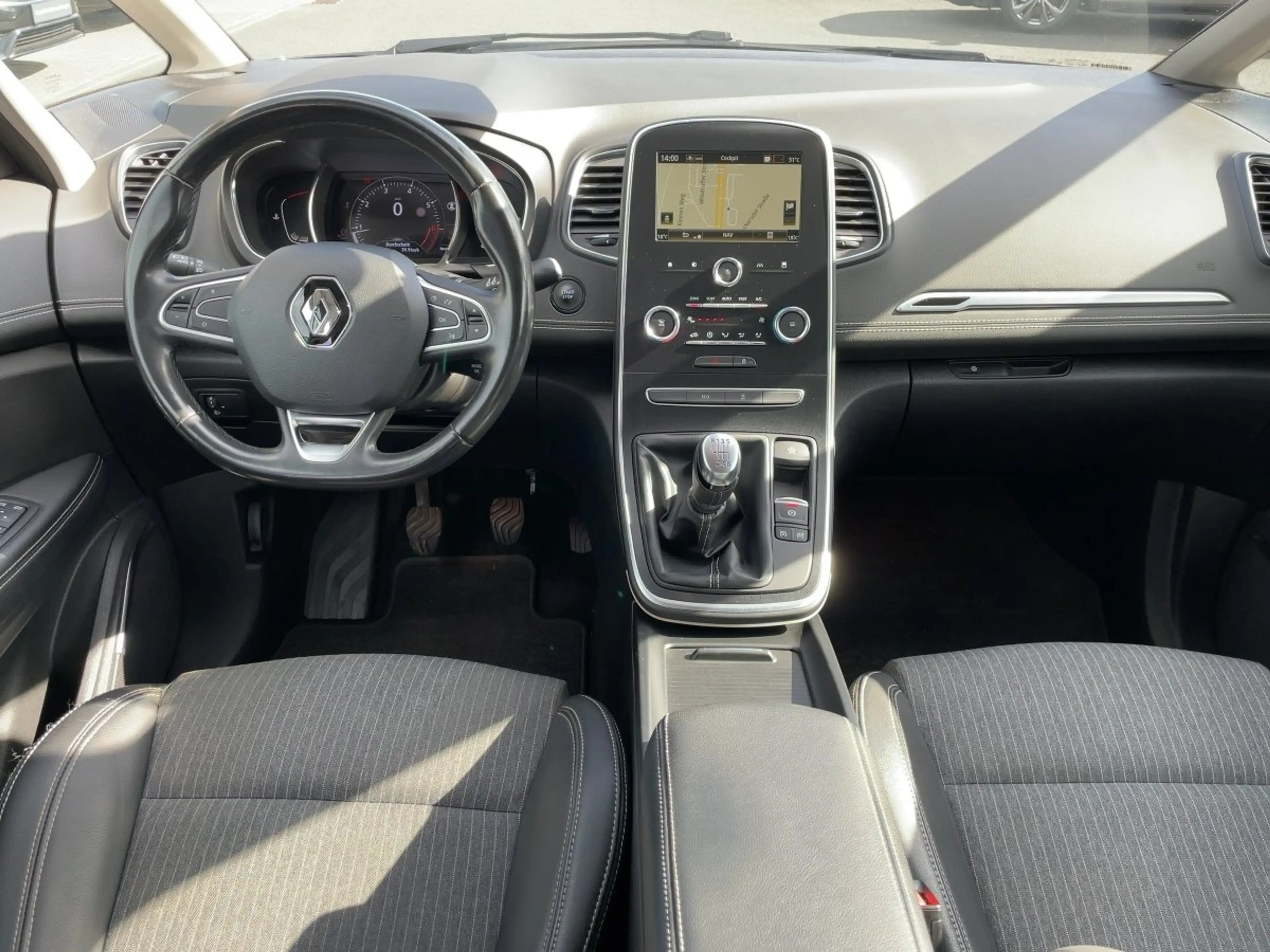 Renault Scenic IV 1.3 TCe 140 GPF Intens LED+Navi+Kam. — photo 10