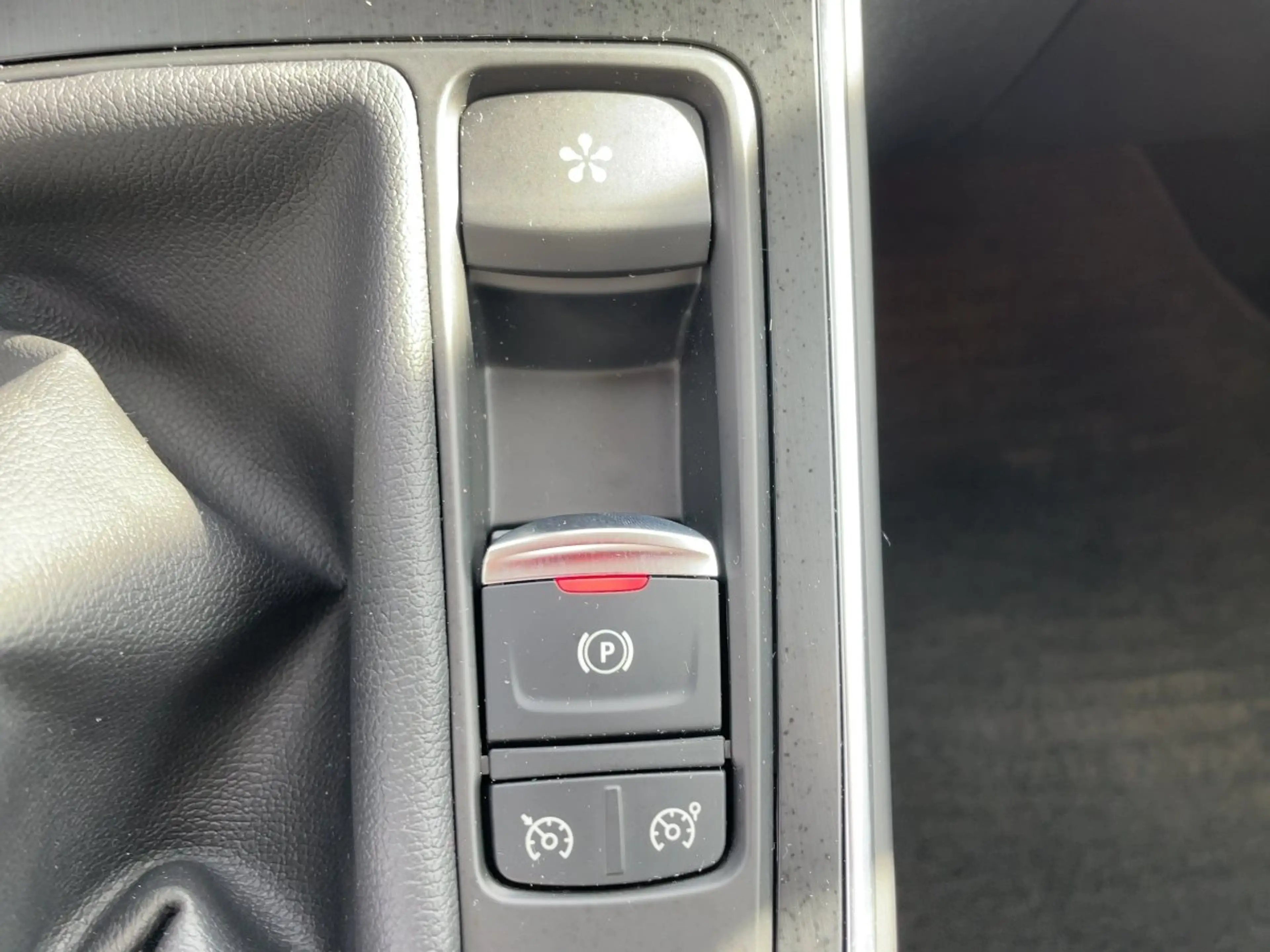 Renault Scenic IV 1.3 TCe 140 GPF Intens LED+Navi+Kam. — photo 16
