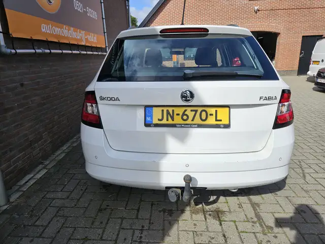 Skoda Fabia view 27