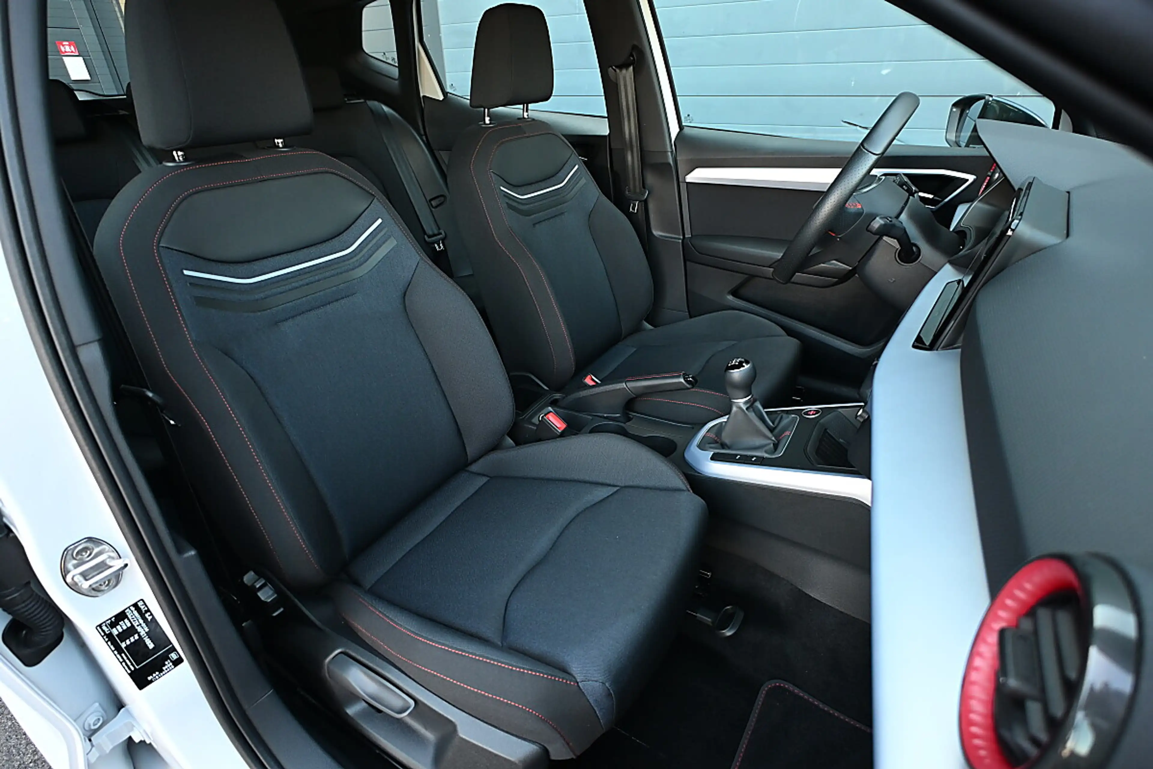 SEAT Arona 1,0 Eco TSI FR ACC, LED, Navi, Kamera, Parklenk... — photo 5