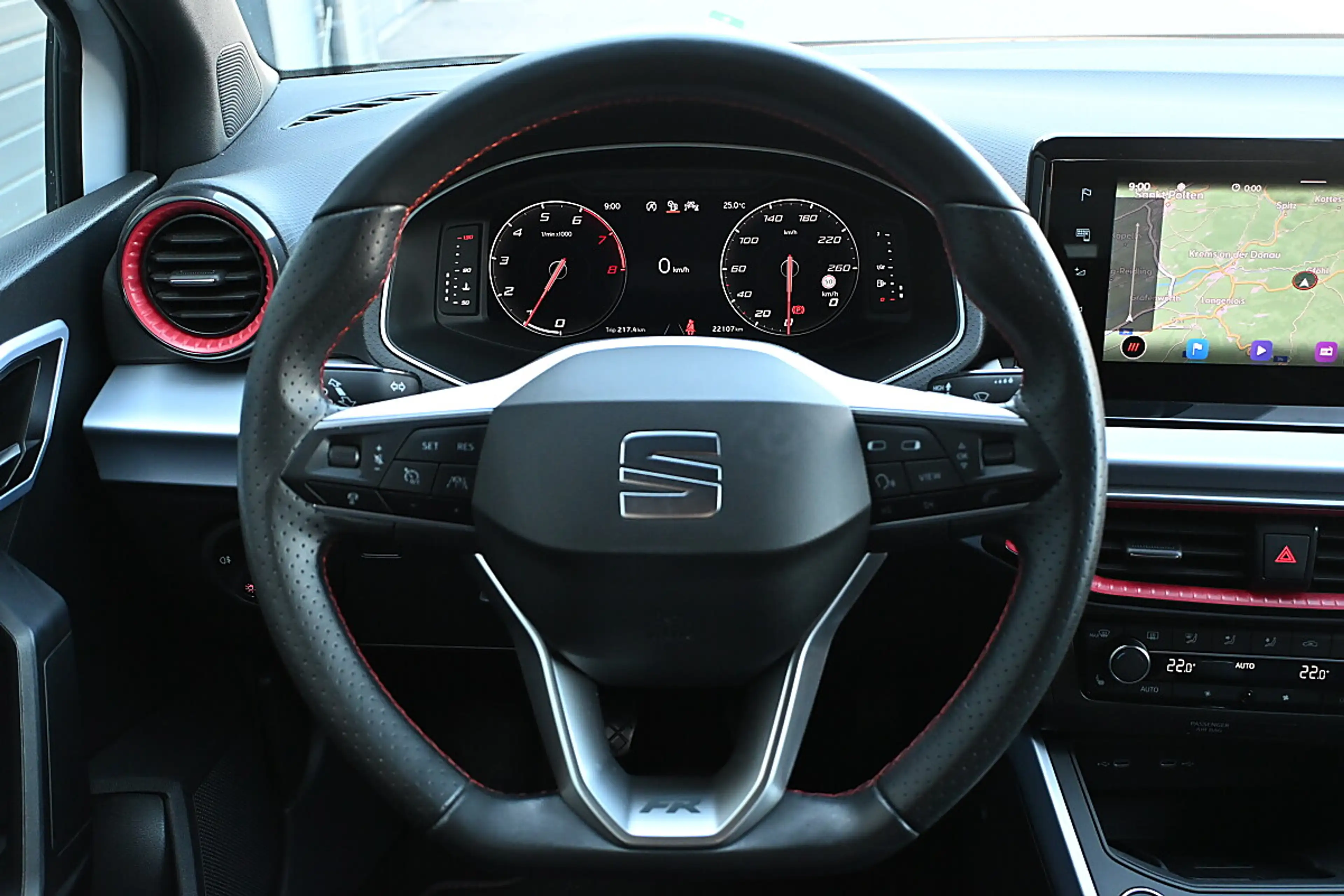 SEAT Arona 1,0 Eco TSI FR ACC, LED, Navi, Kamera, Parklenk... — photo 8