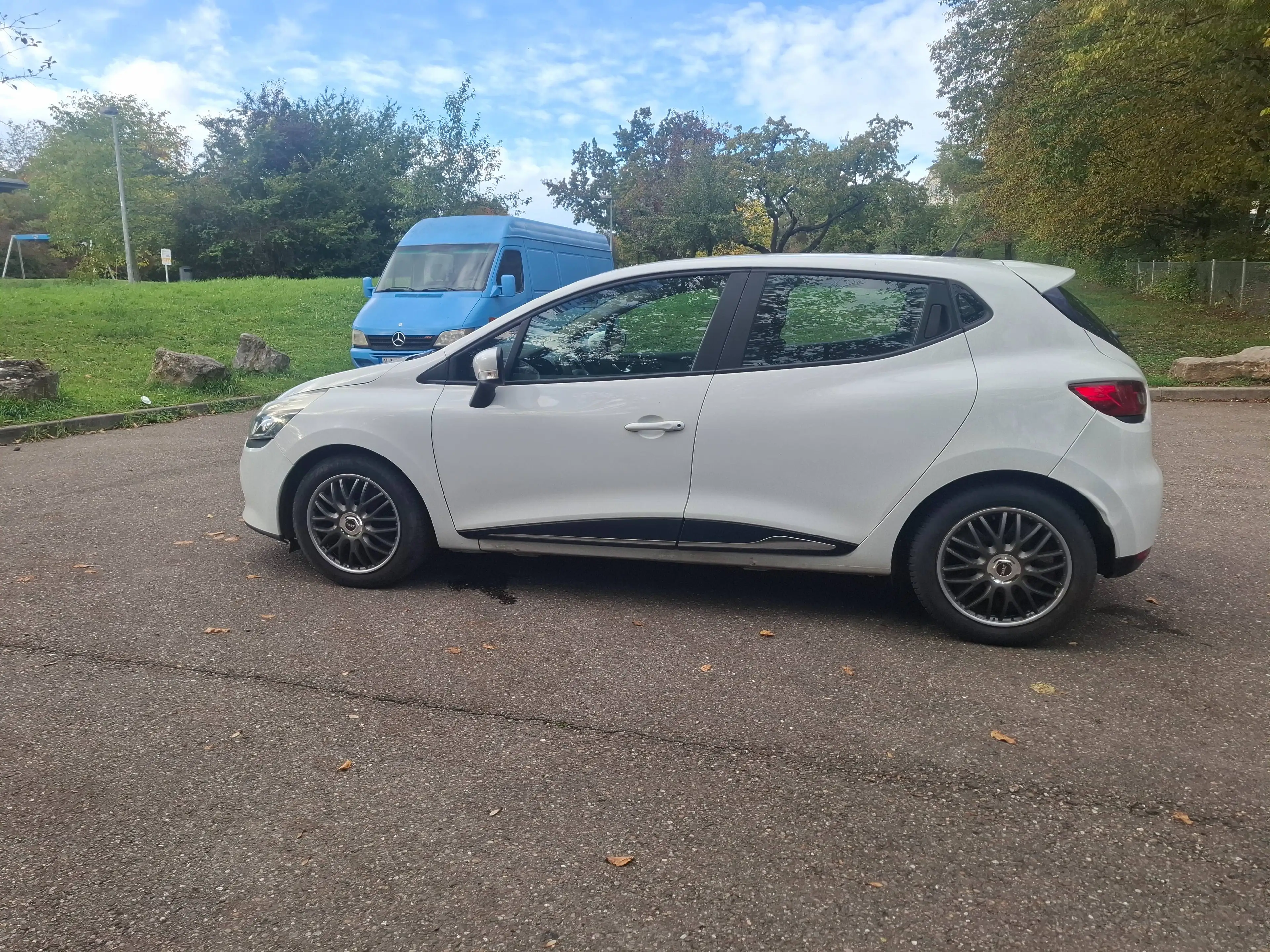 Renault Clio — photo 10