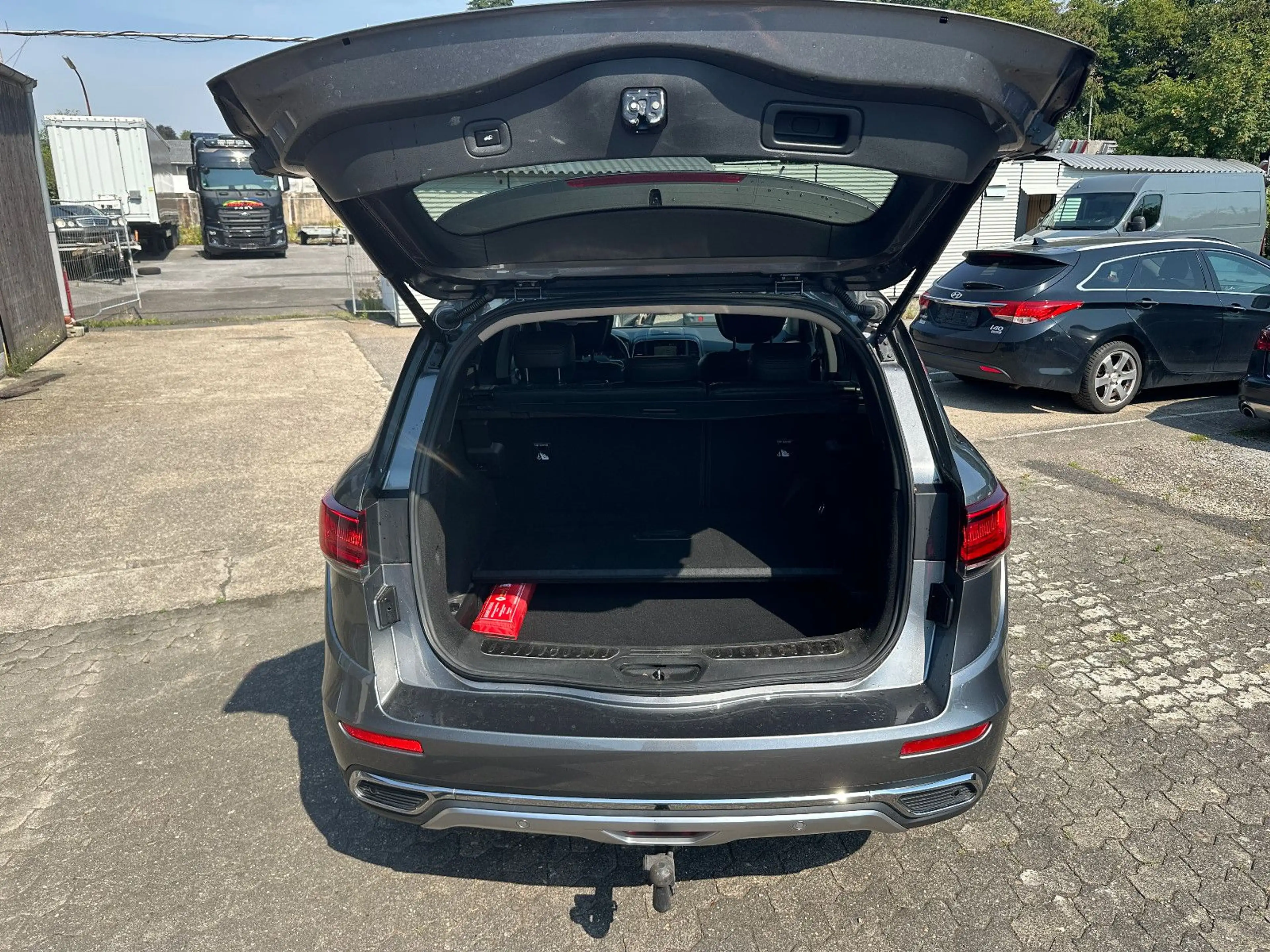 Renault Koleos Initiale Paris — photo 9
