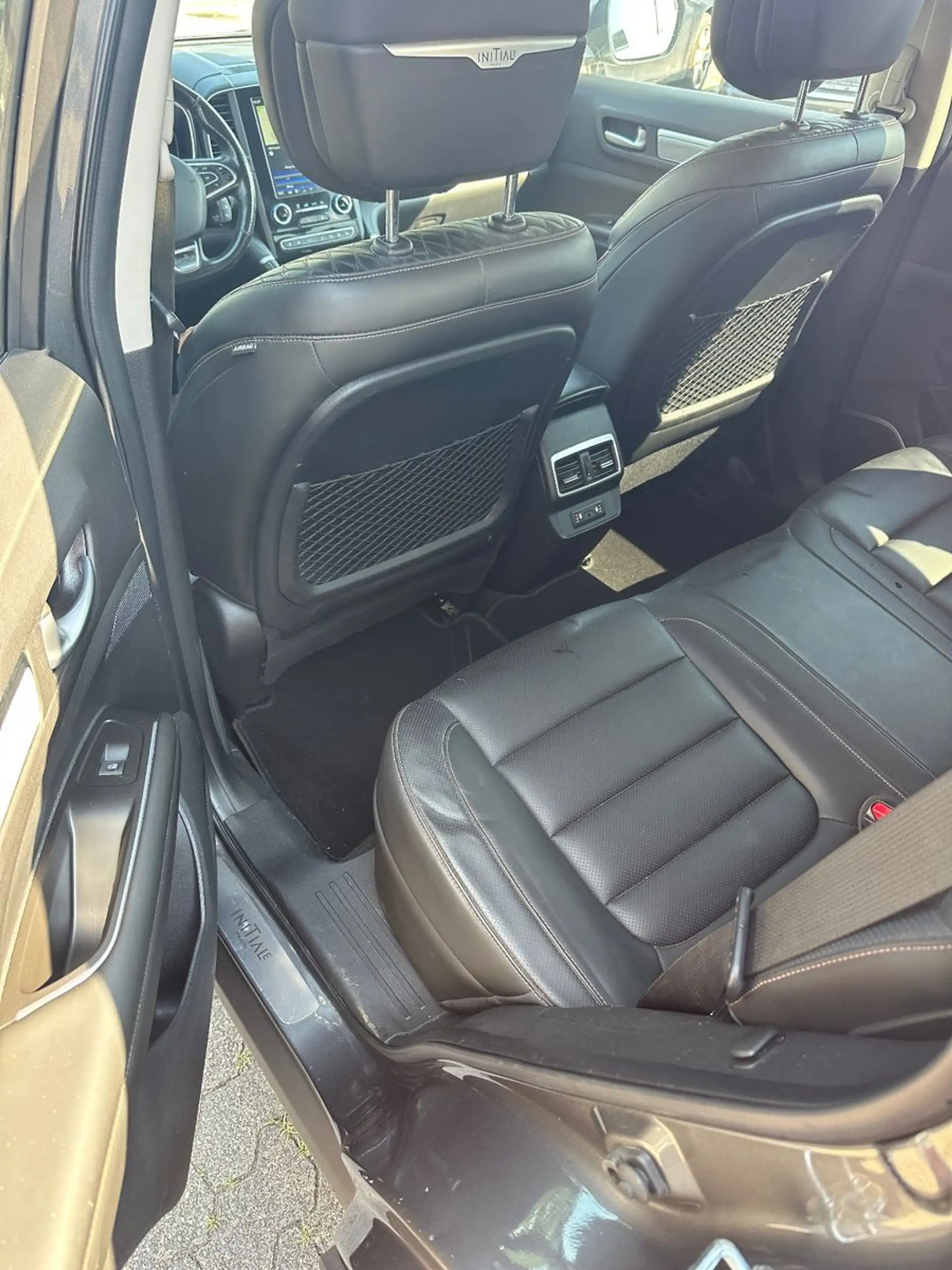 Renault Koleos Initiale Paris — photo 11