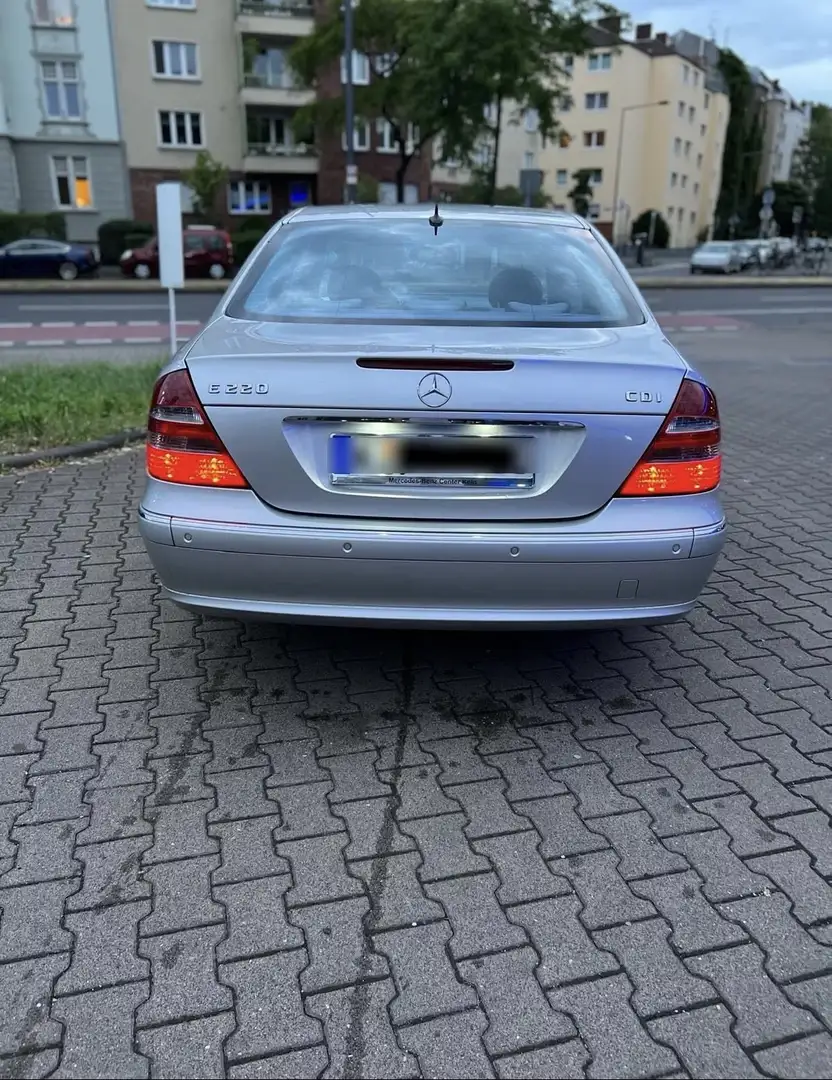 Mercedes-Benz E 220 CDI Avantgarde - 2