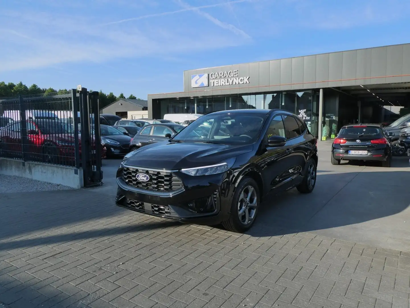 Ford Kuga ST-Line 1.5 i 186pk Automaat Camera STOCK (45393) Zwart - 1