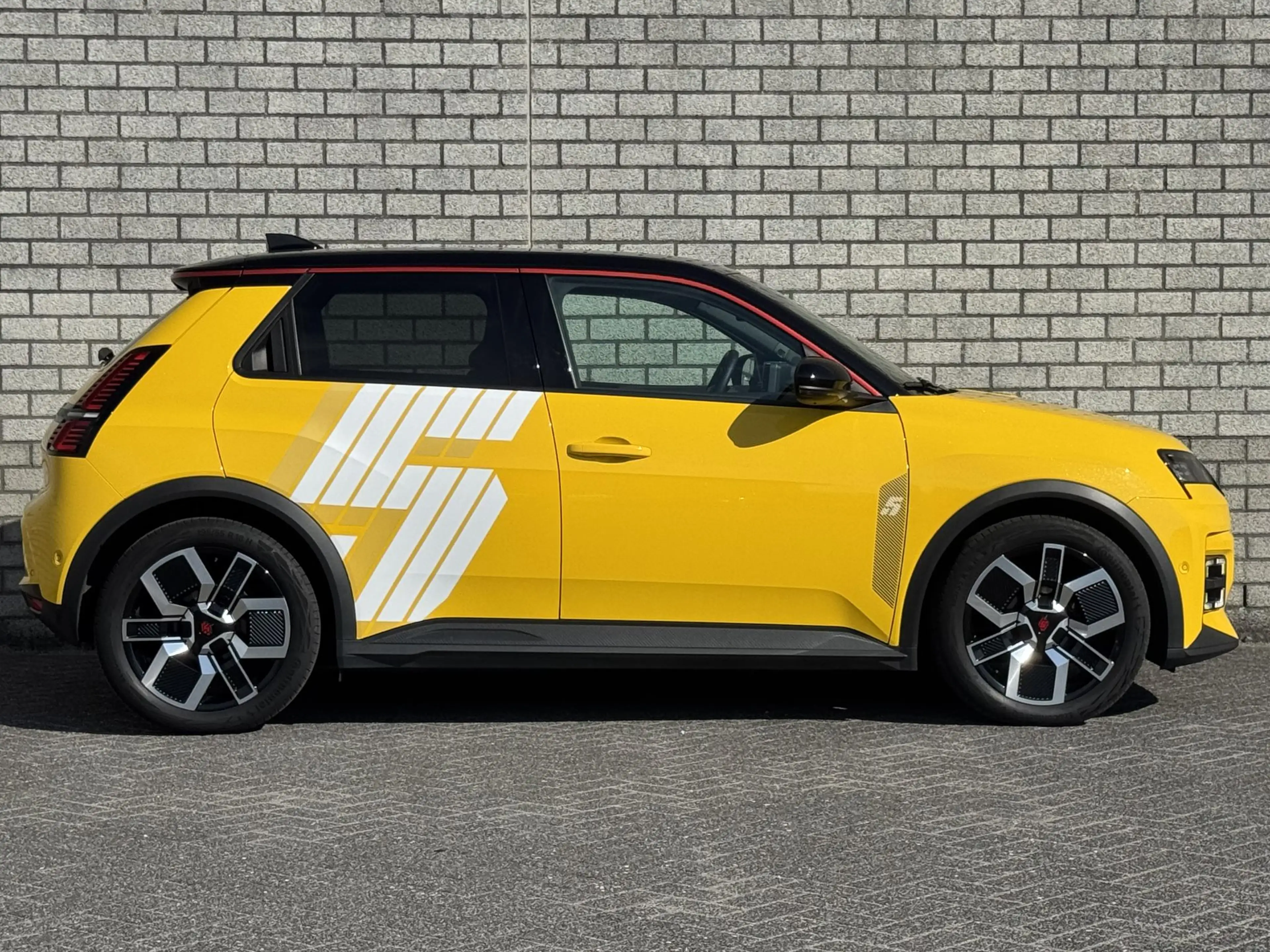 Renault R 5 Comfort Range Techno 52 kWh | SoH 98% | Navigatie — photo 16