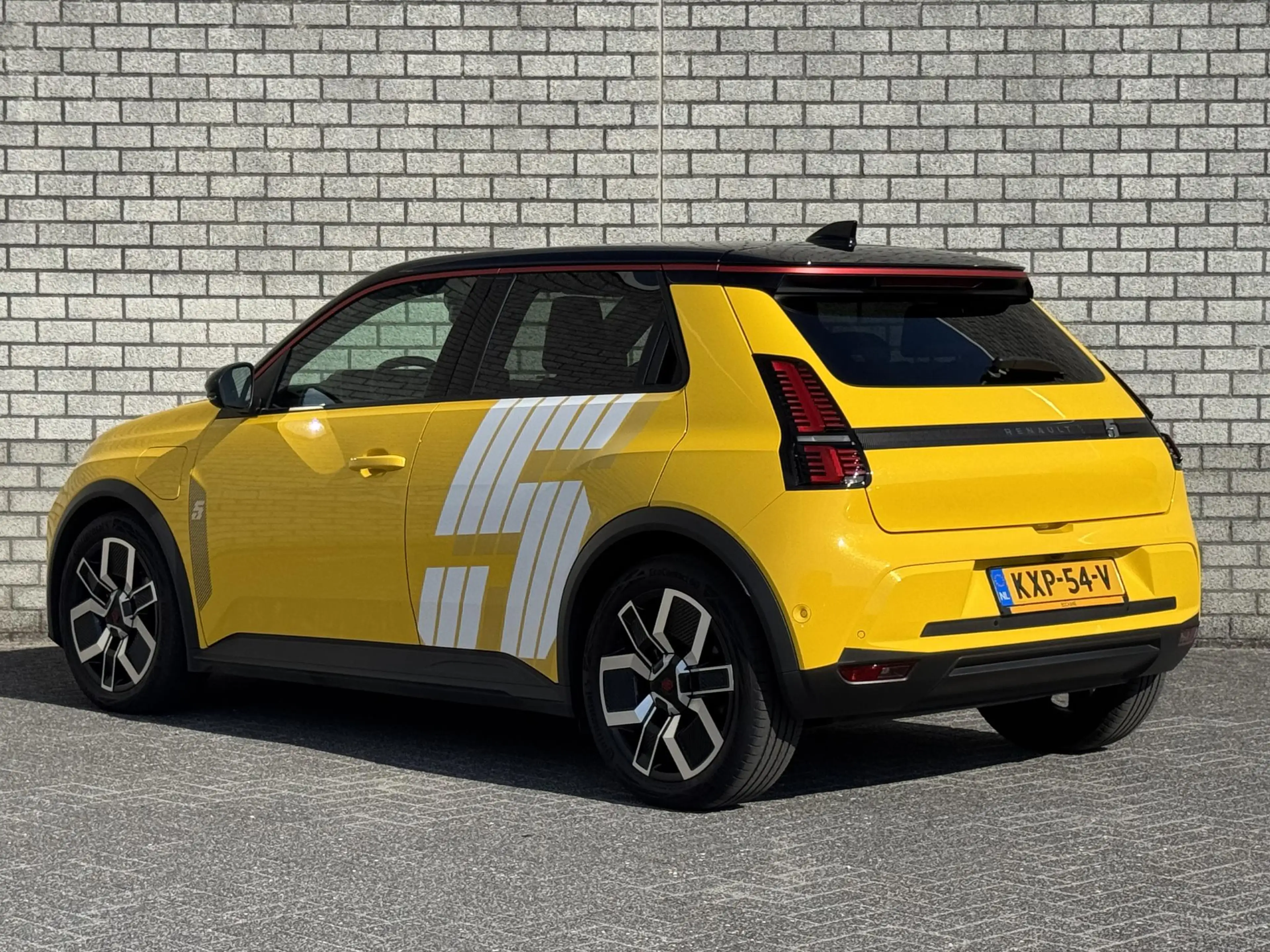 Renault R 5 Comfort Range Techno 52 kWh | SoH 98% | Navigatie — photo 6