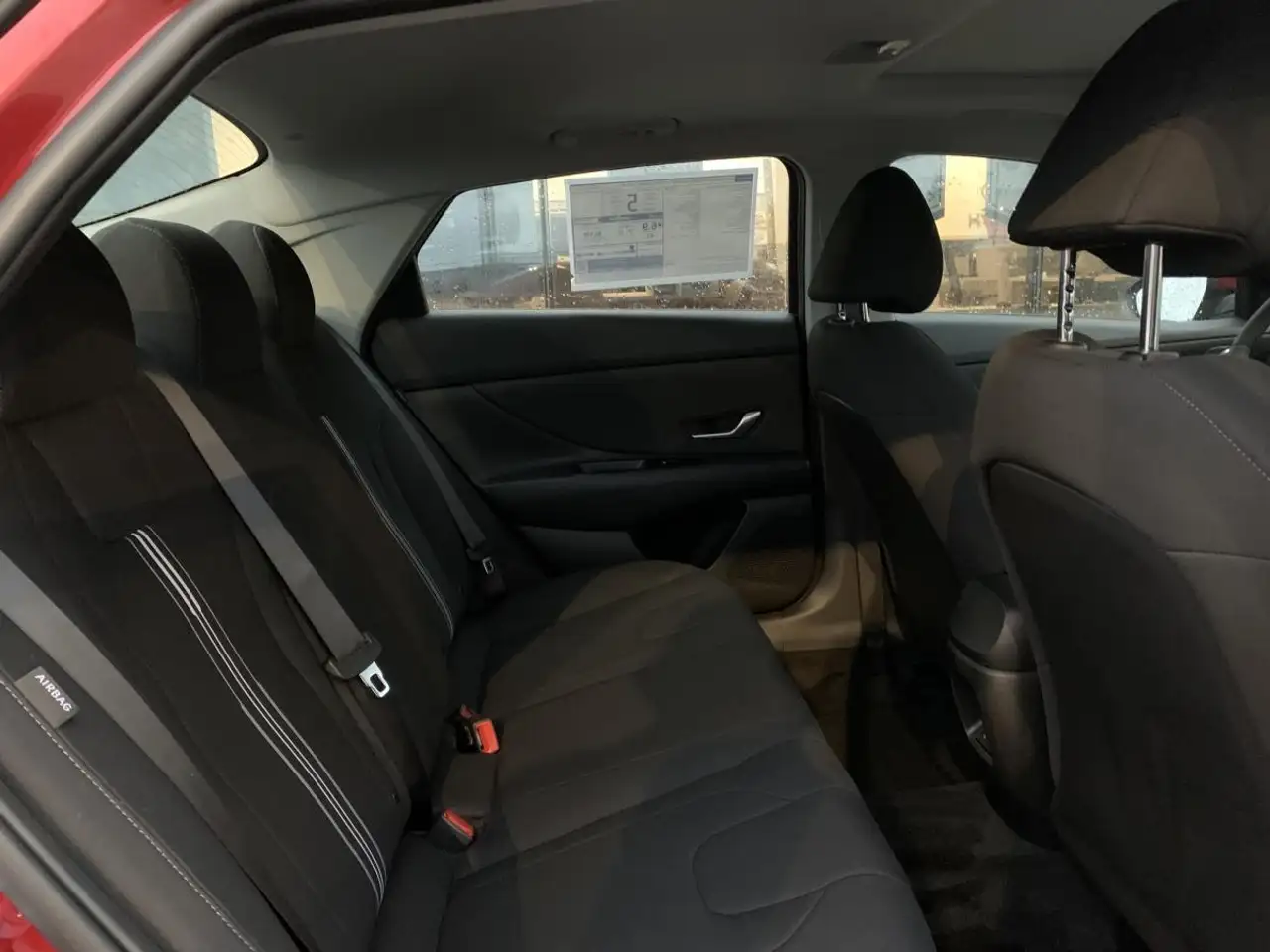 Hyundai ELANTRA снимка Hyundai ELANTRA