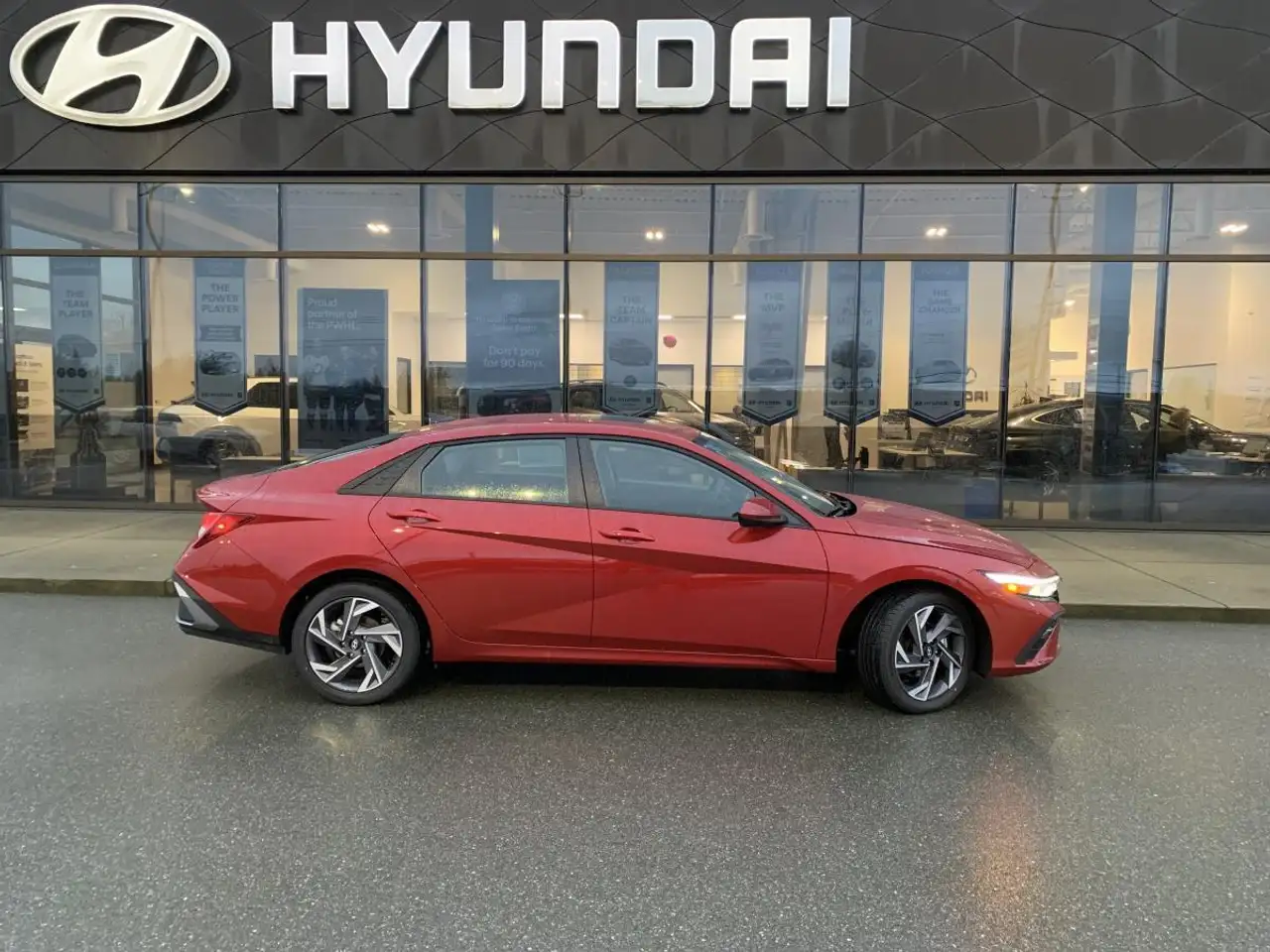 Hyundai ELANTRA снимка Hyundai ELANTRA