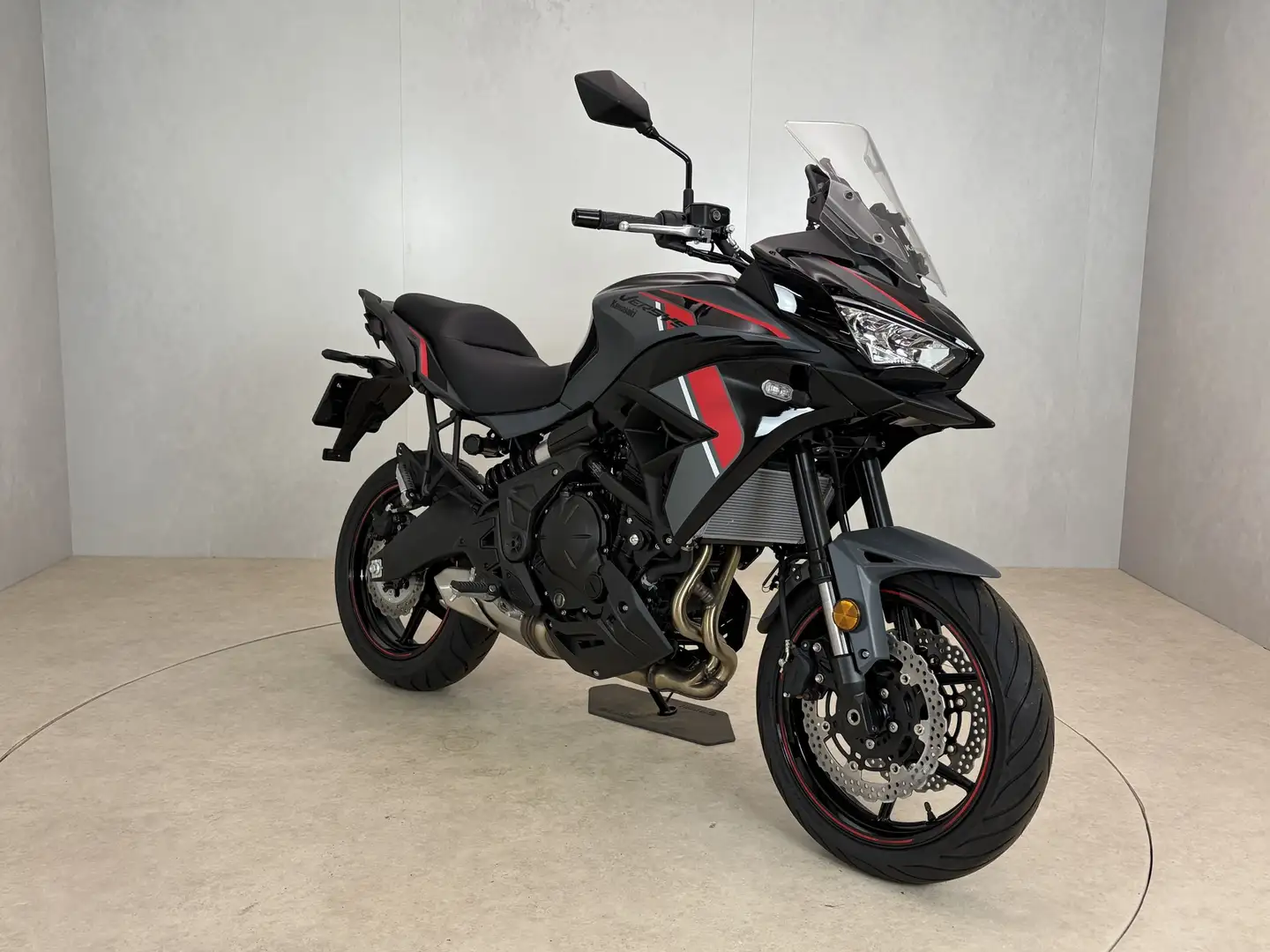 Kawasaki Versys 650 Grau - 2