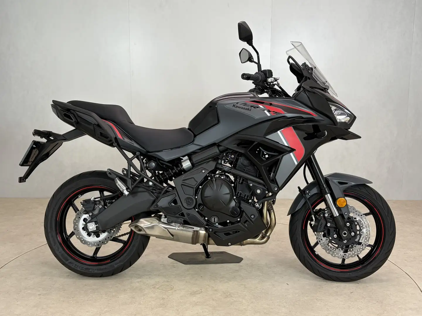 Kawasaki Versys 650 Grau - 1