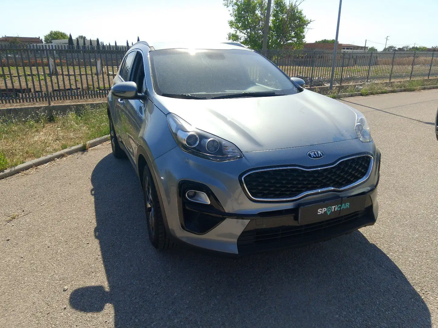 Kia Sportage 1.6 CRDI 136 CV DCT7 2WD Business Class Grau - 1