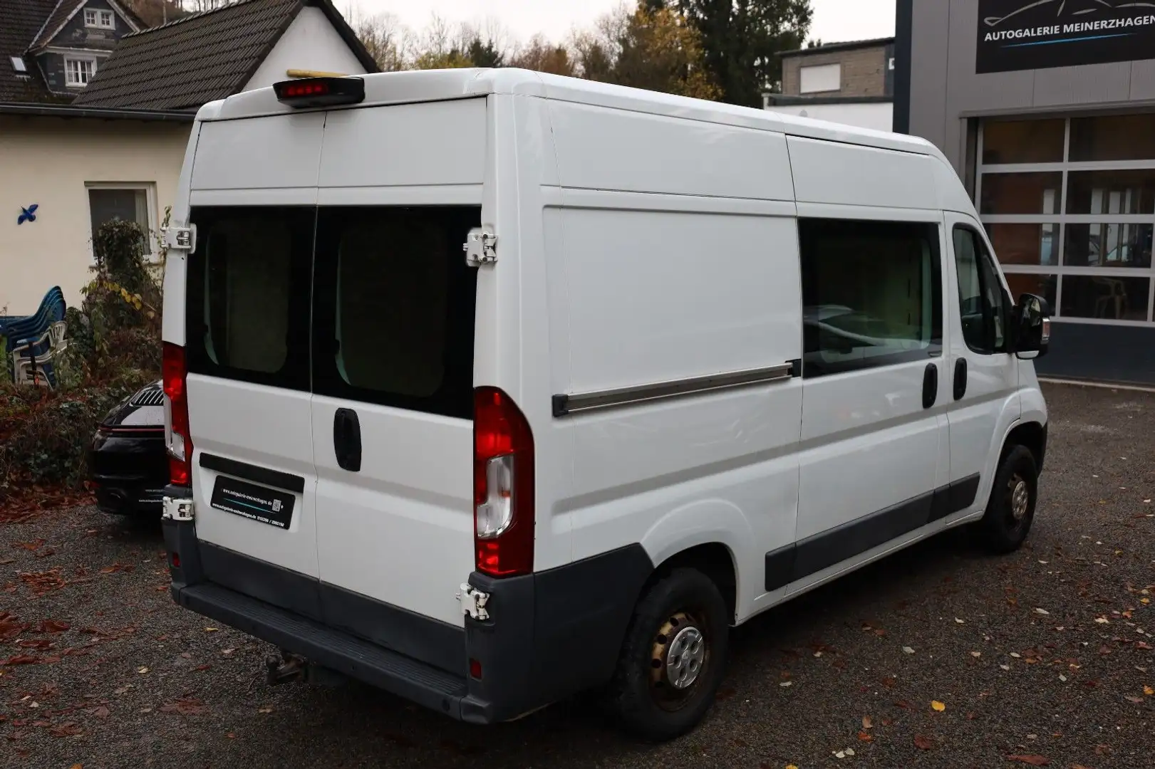 Peugeot Boxer Kasten Hochraum 333 L2H2 Pro BlueHDi 130 Blanc - 2