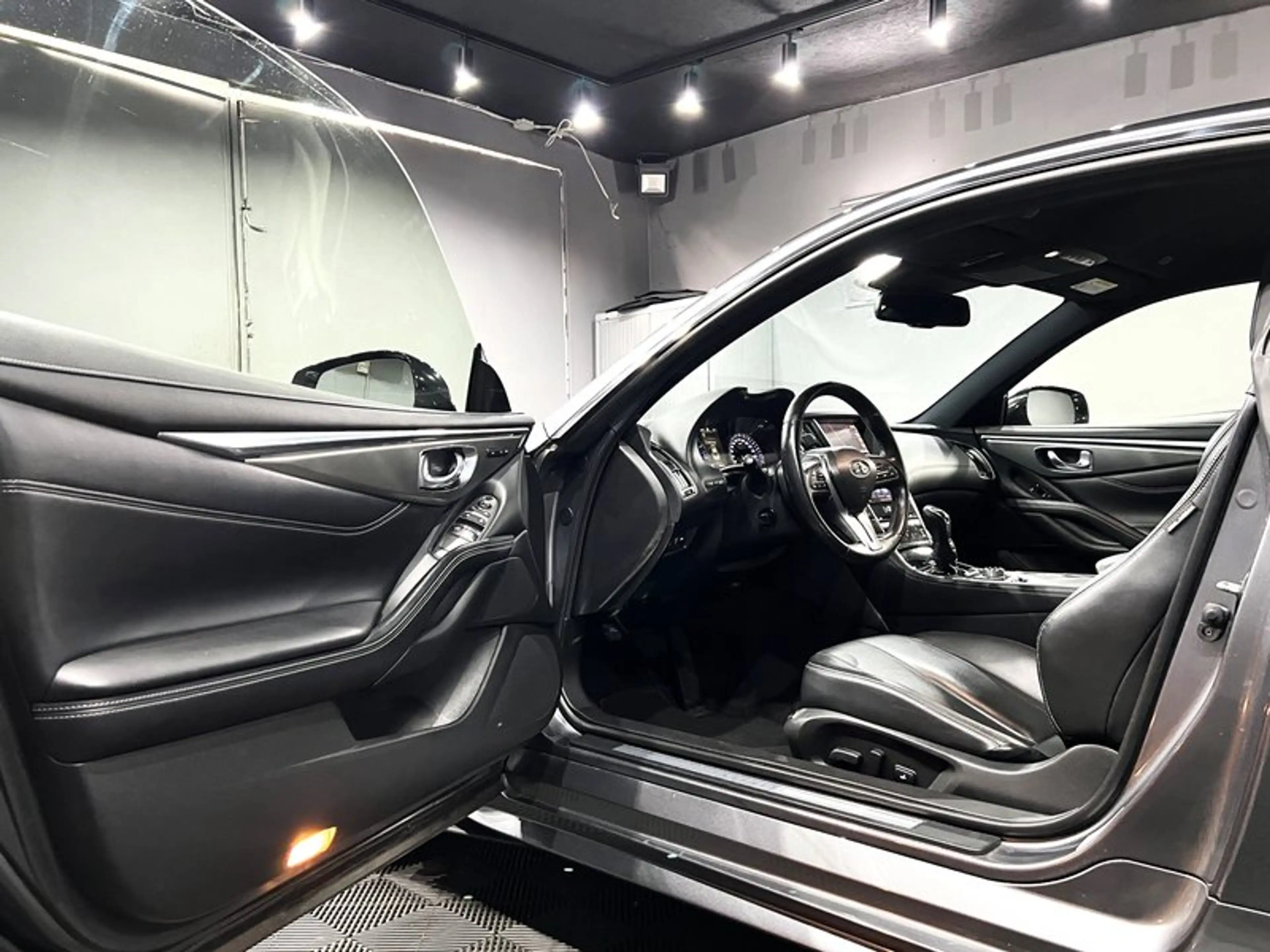 Infiniti Q60 2.0 t SportTech|5*JAHRE*GARANTIE| AUTOM|LEDER — photo 8