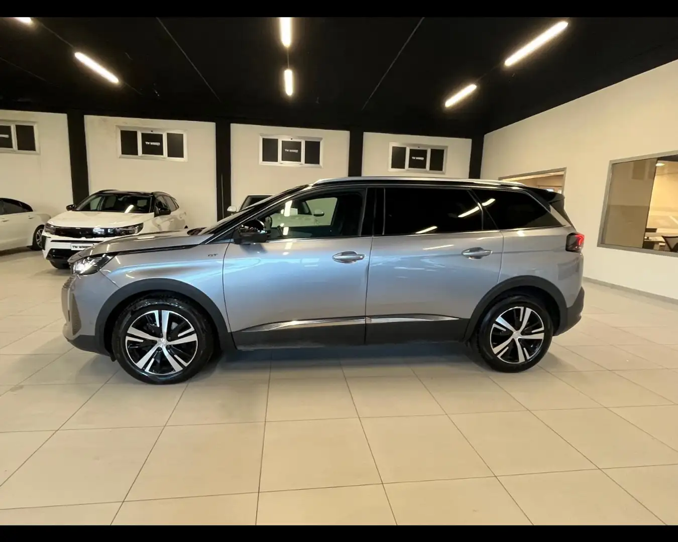 Peugeot 5008 BlueHDi 130 S&S EAT8 GT Argent - 2