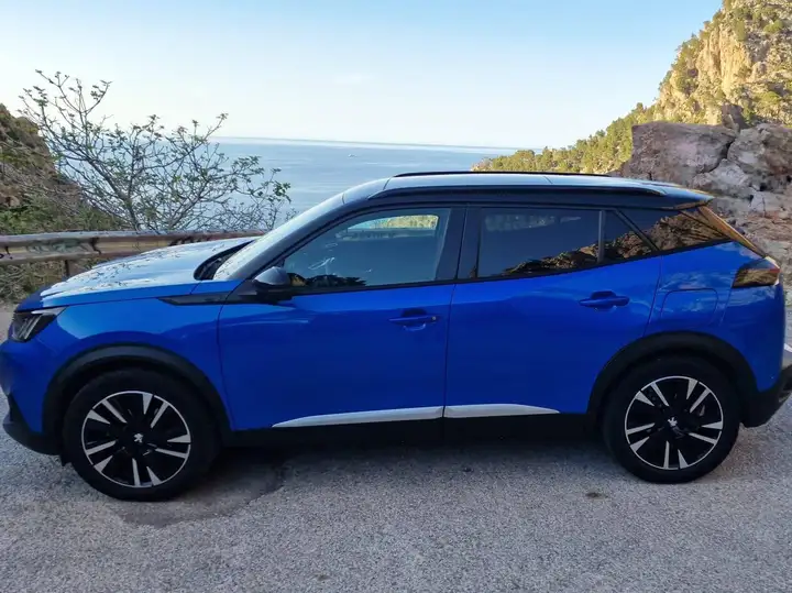 Peugeot 2008 GT Pack Eléctrico 2020, foto 10