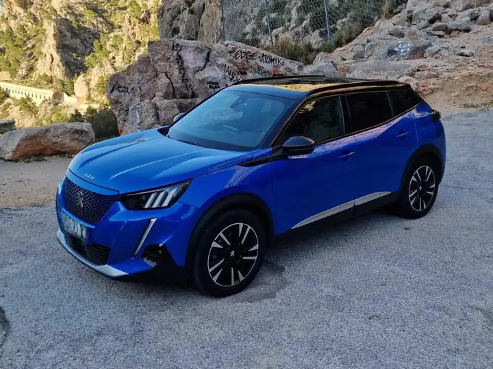 Peugeot 2008 GT Pack Eléctrico 2020, foto 6